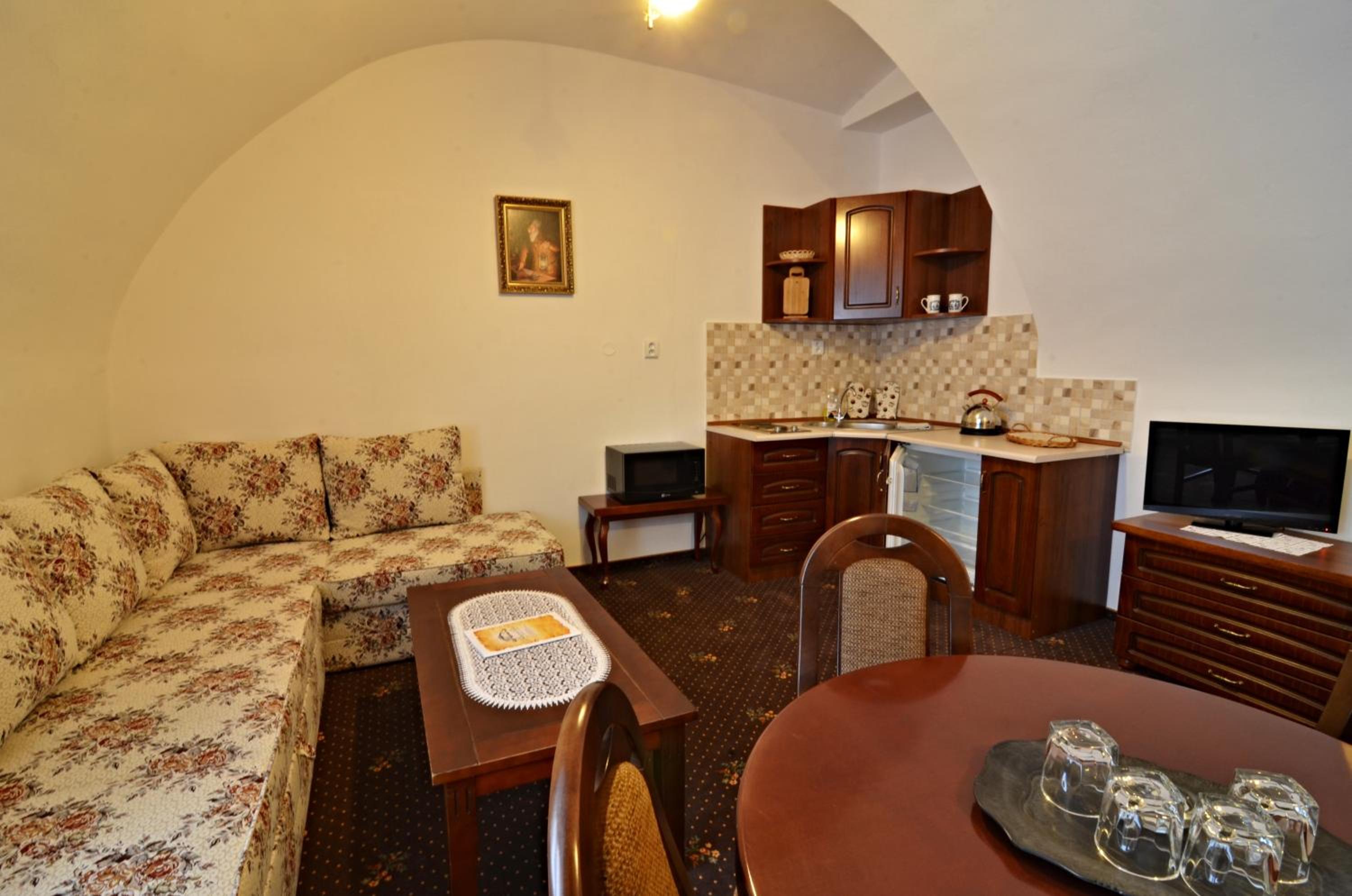 Studio (2 Adults + 2 Children) photo 3