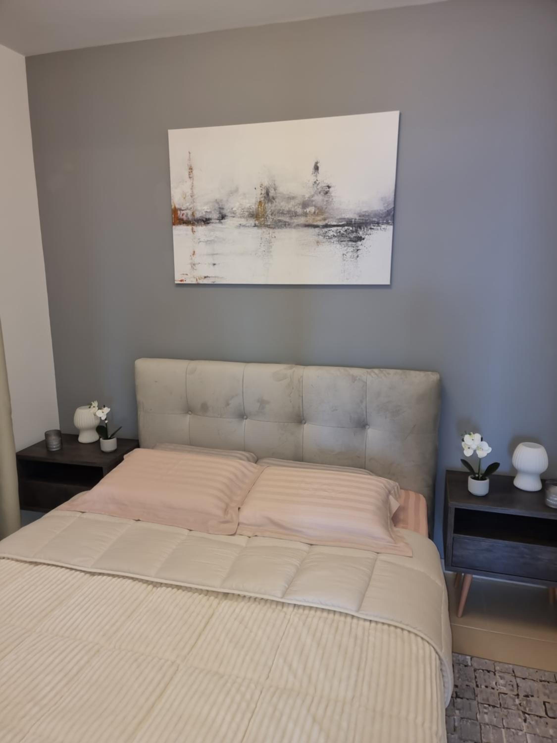 Two-Bedroom Apartment - Photo 9