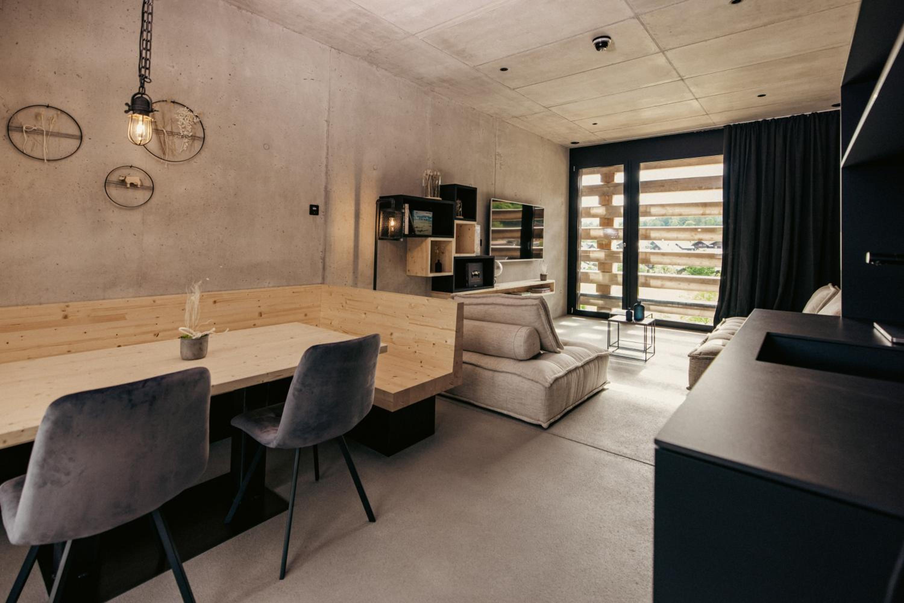 Suite - Photo 5