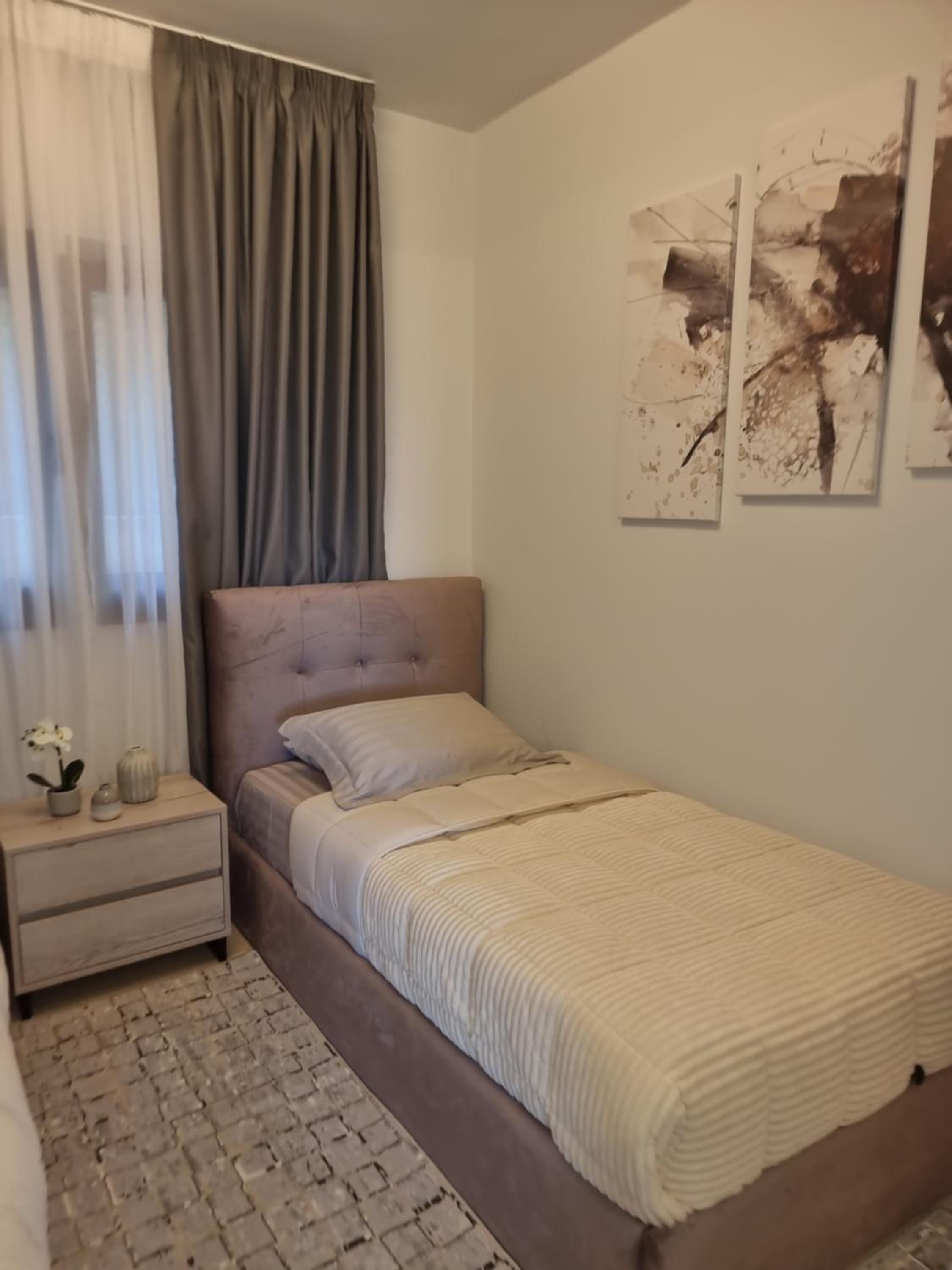 Two-Bedroom Apartment - Photo 17