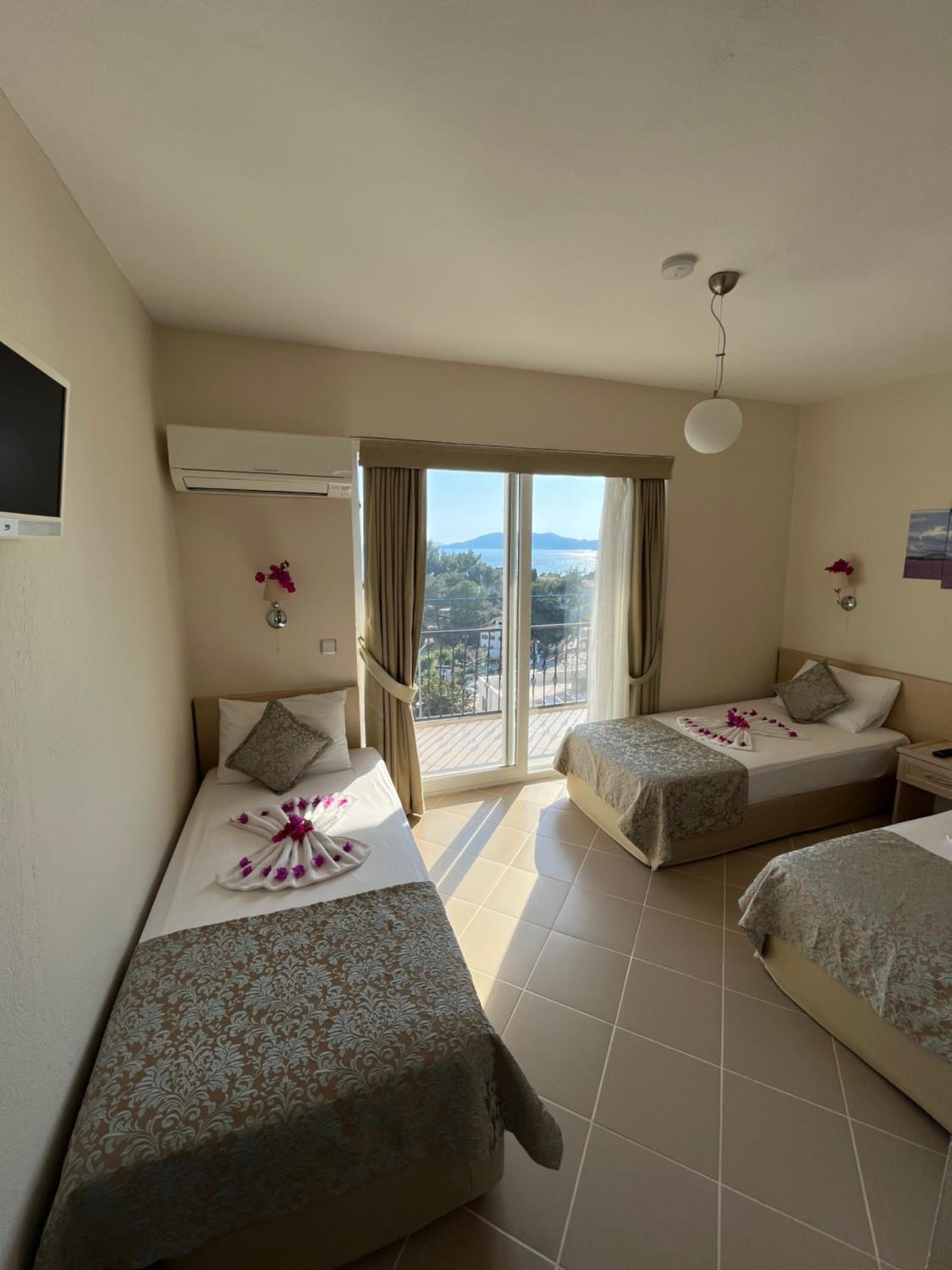 Triple Room - Photo 2