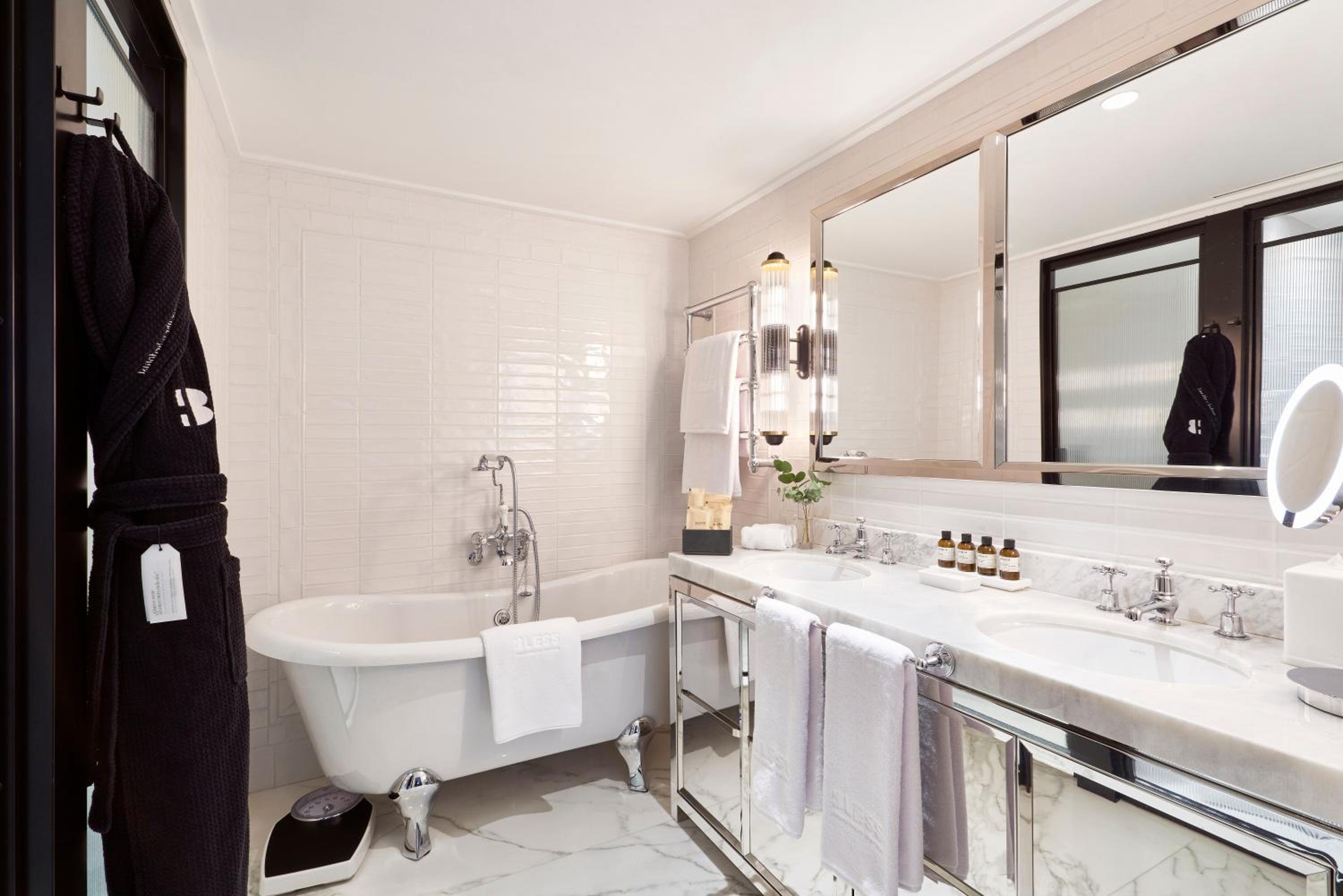 Suite with Garden View - Photo 4