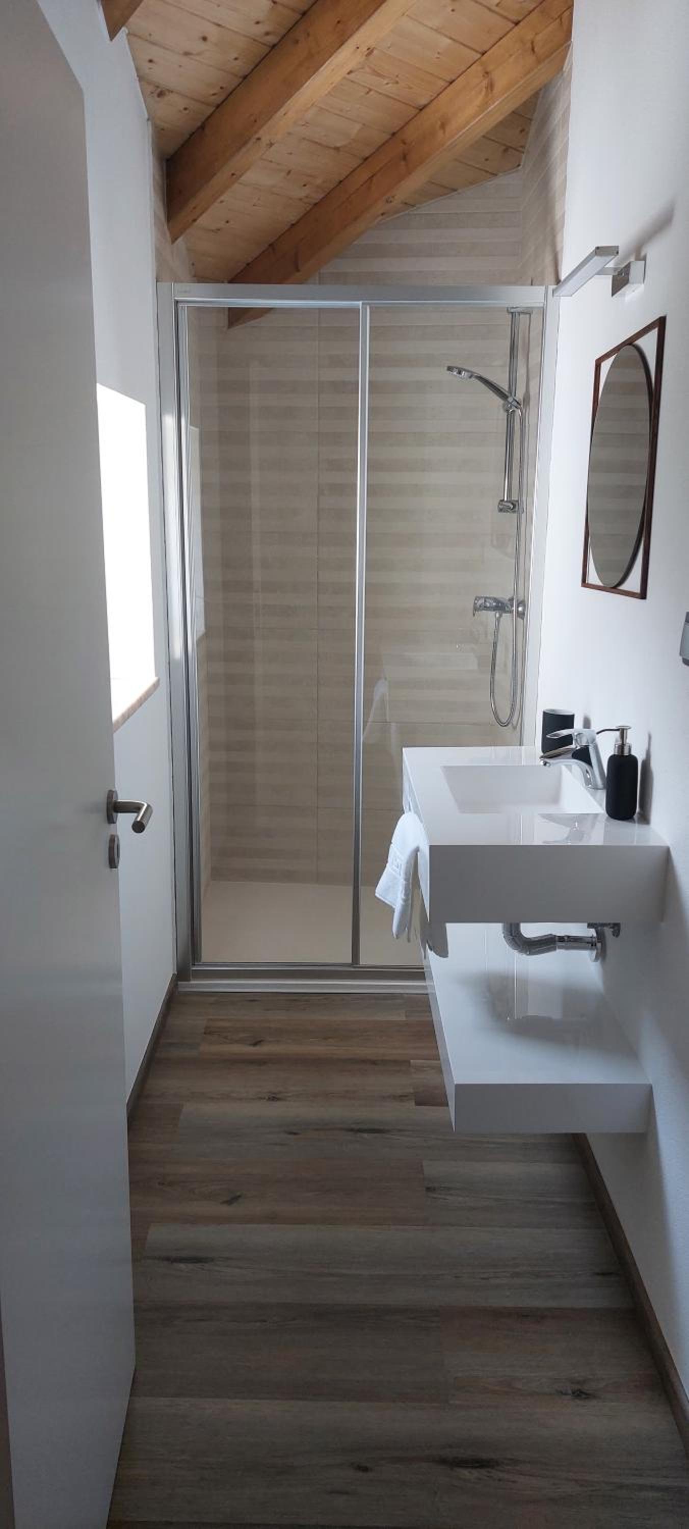 Double or Twin Room - Photo 3