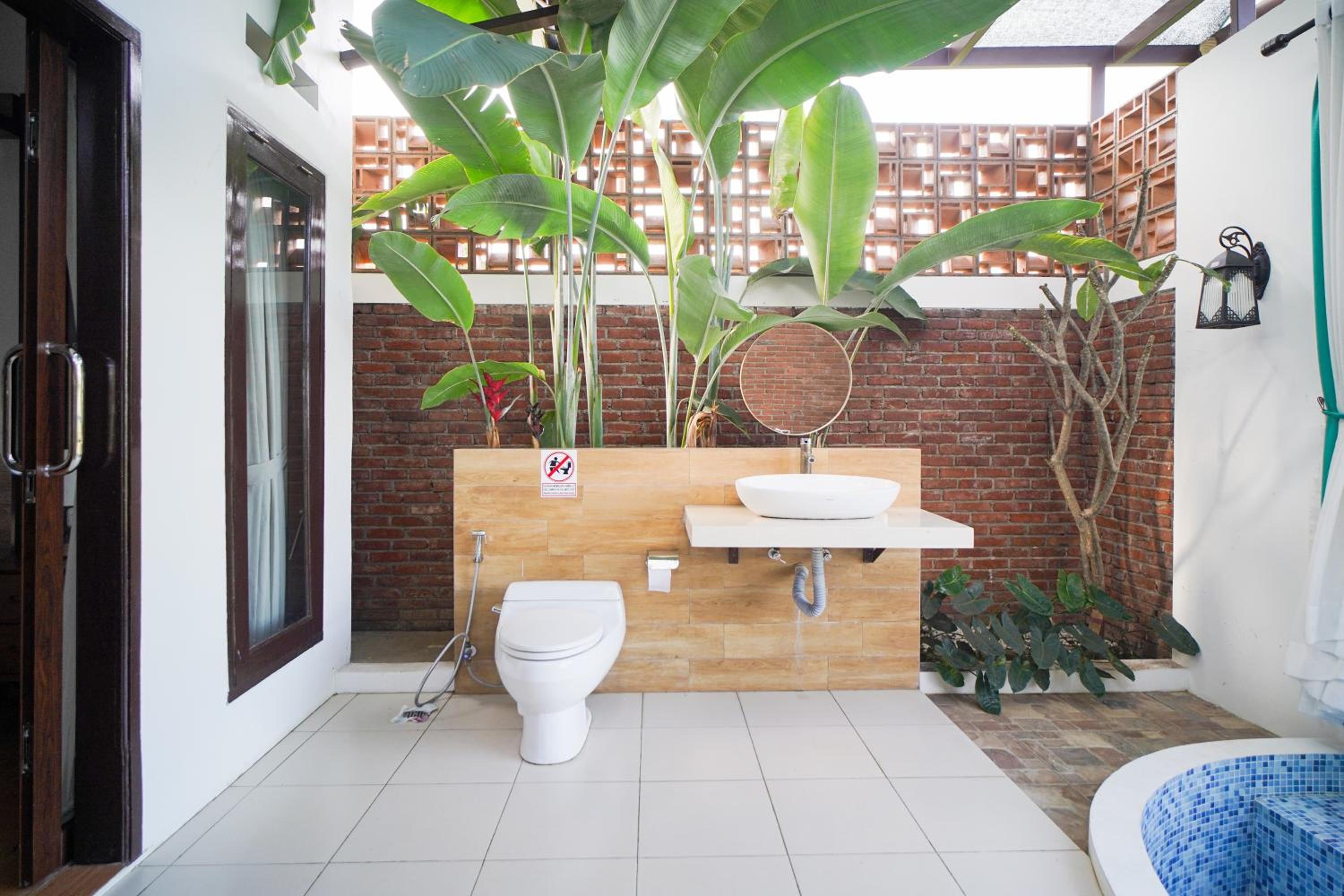 Two-Bedroom Villa - Photo 8