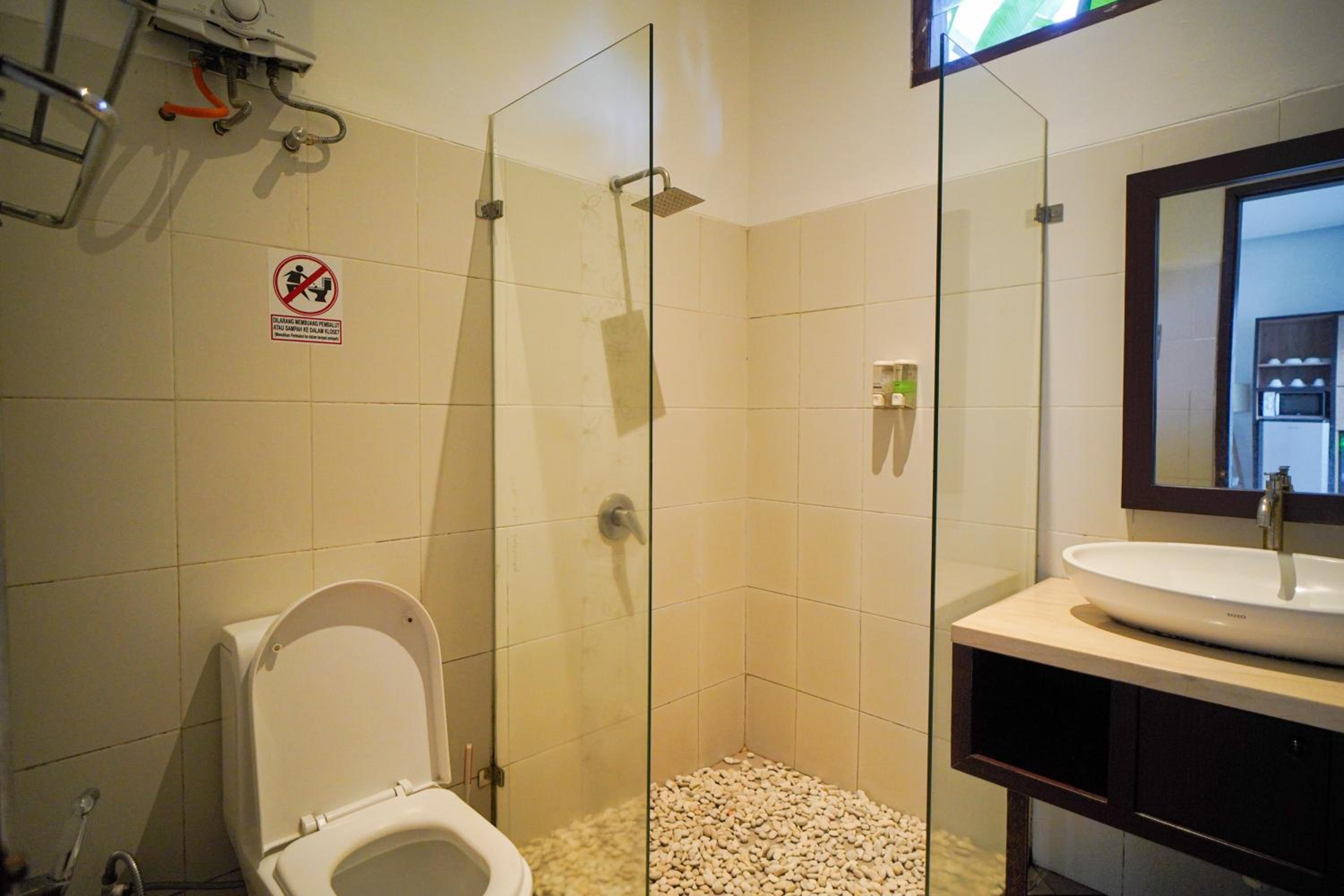 Two-Bedroom Villa - Photo 9