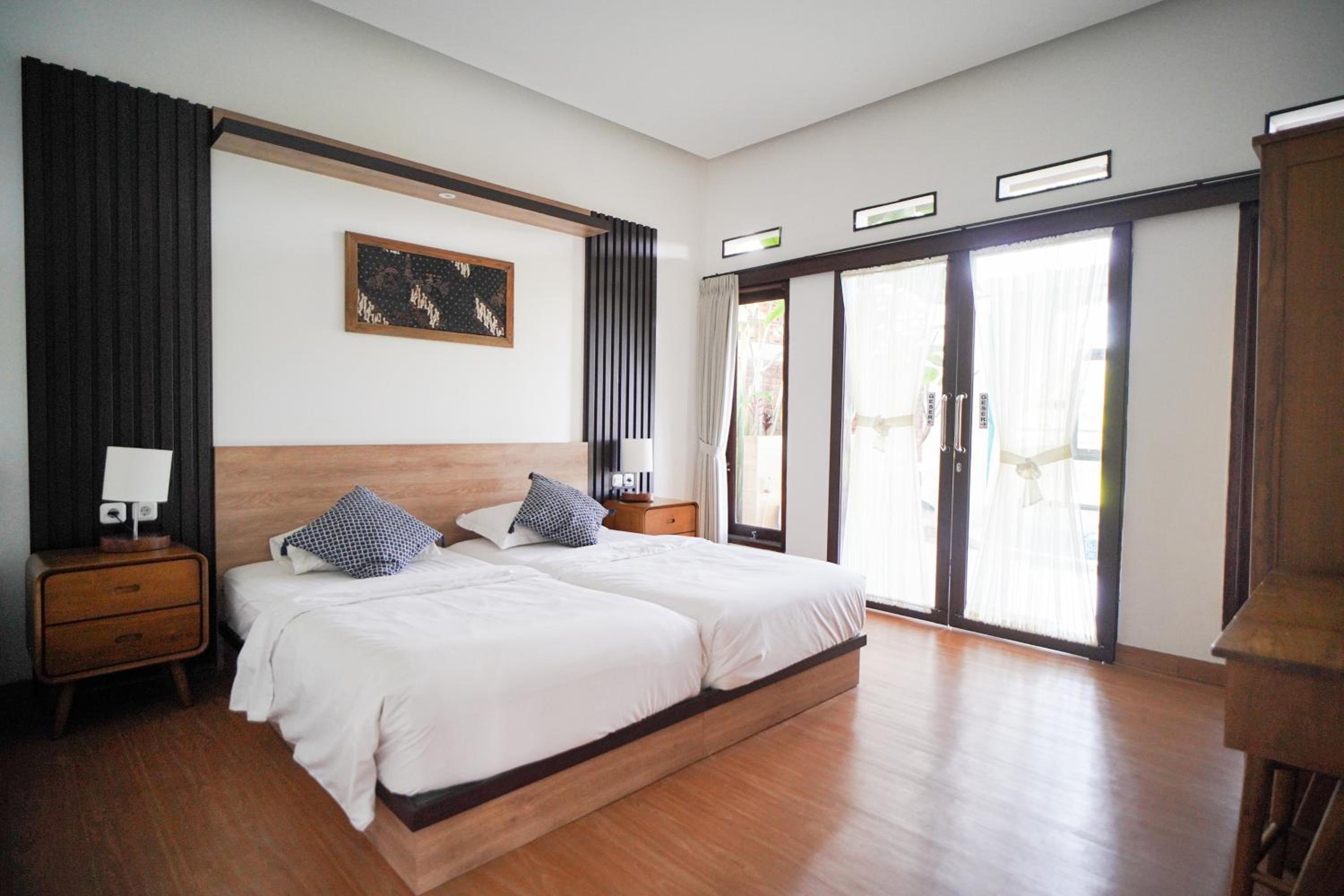 Two-Bedroom Villa - Photo 10