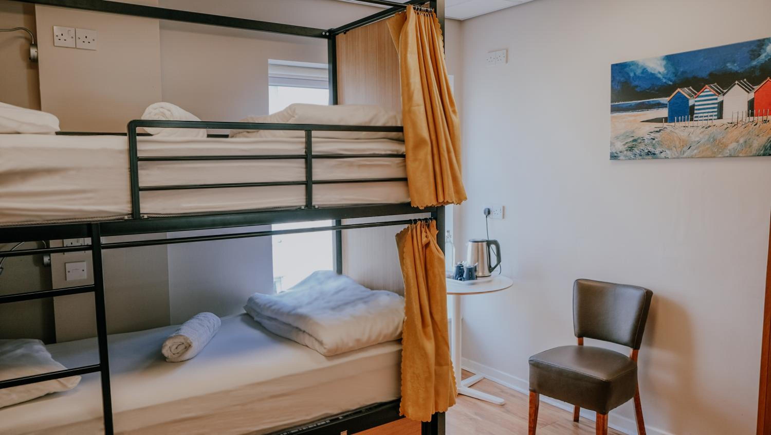 Standard Twin Room with Shared Bathroom photo 2