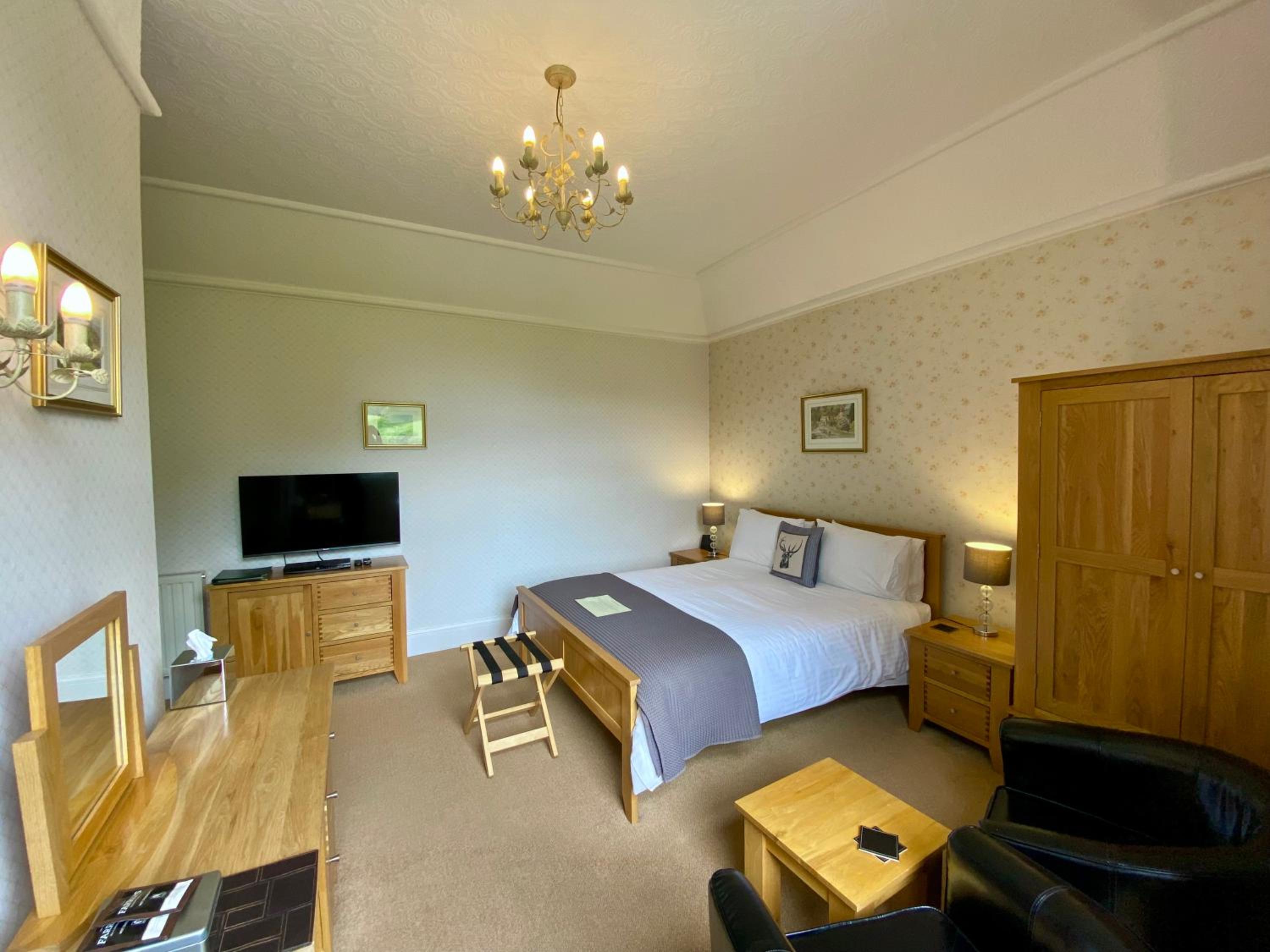 Superior King with Bath/Shower Room 2 photo 3