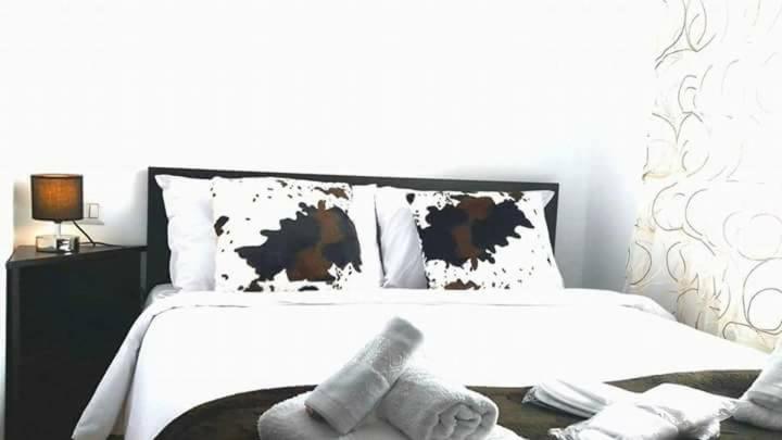Double Room with Private Bathroom - Photo 1