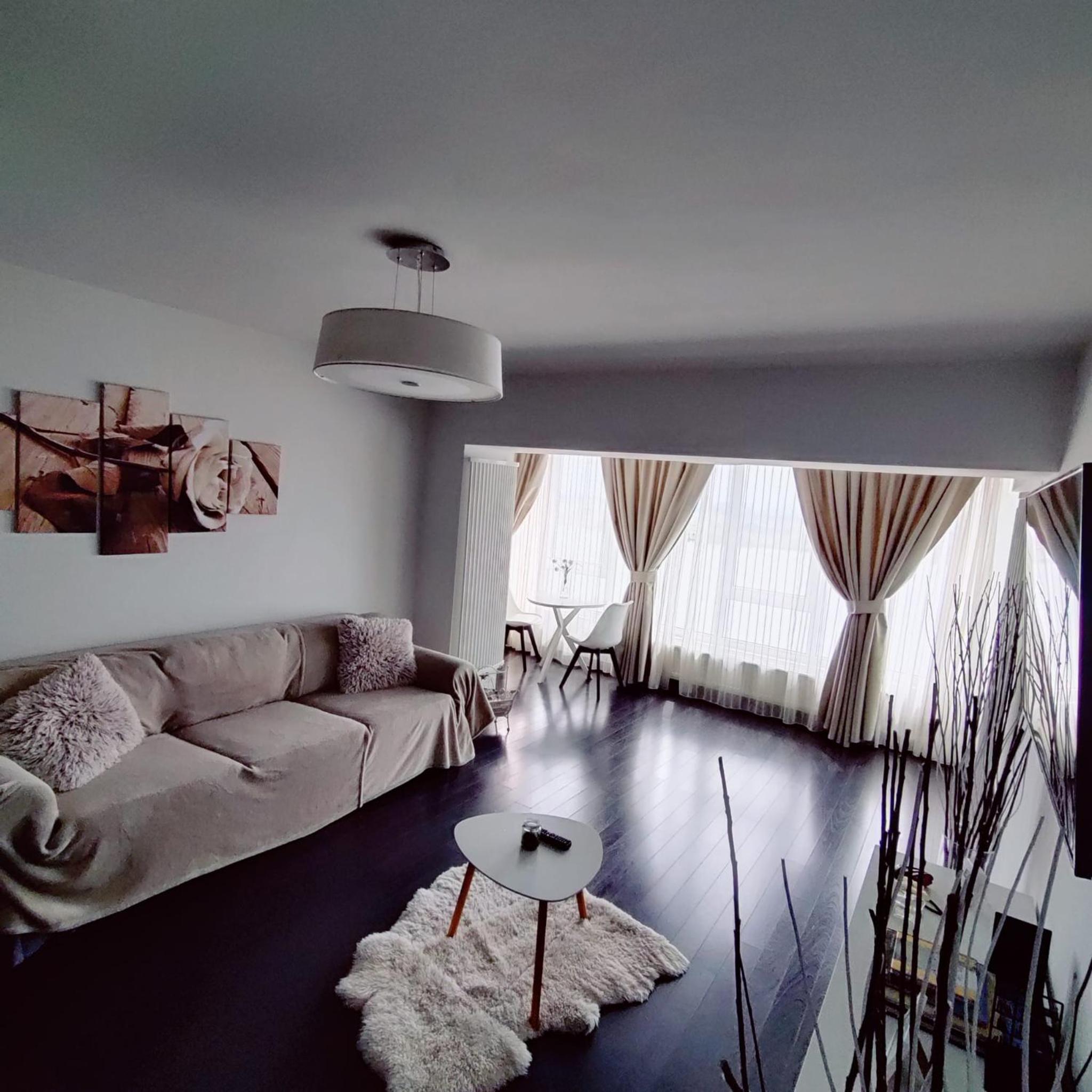 Apartment photo 1