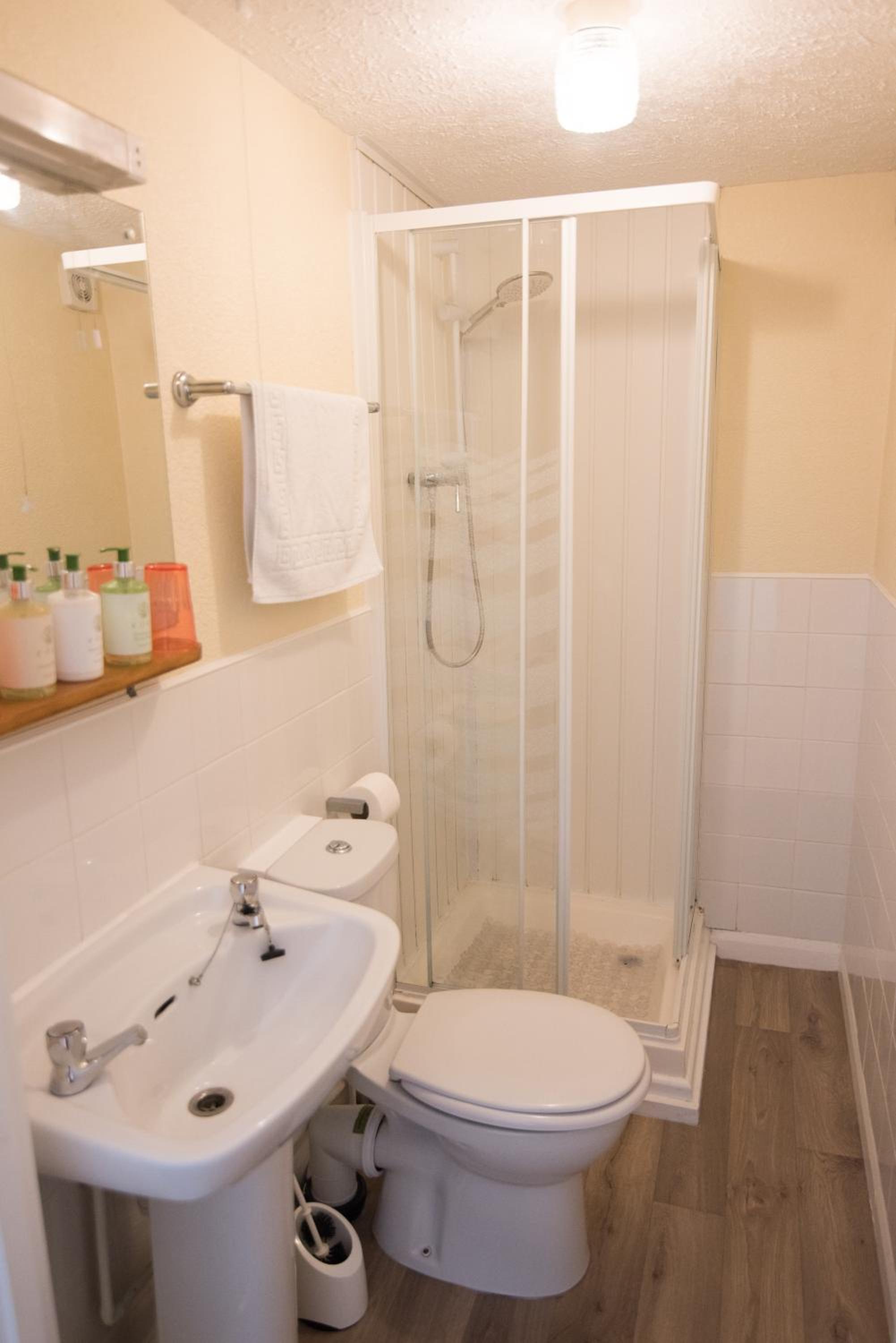 Large Double Room photo 2