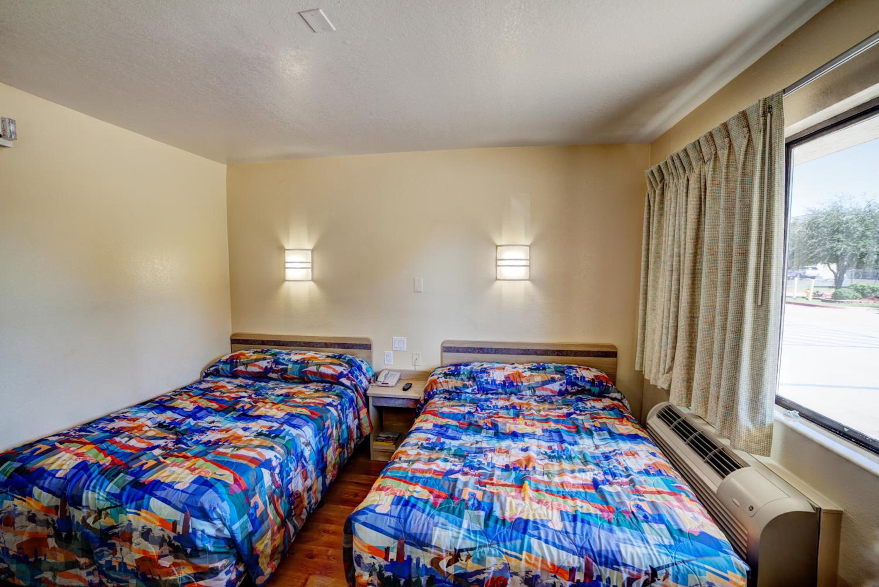 Double Room with Two Double Beds photo 1