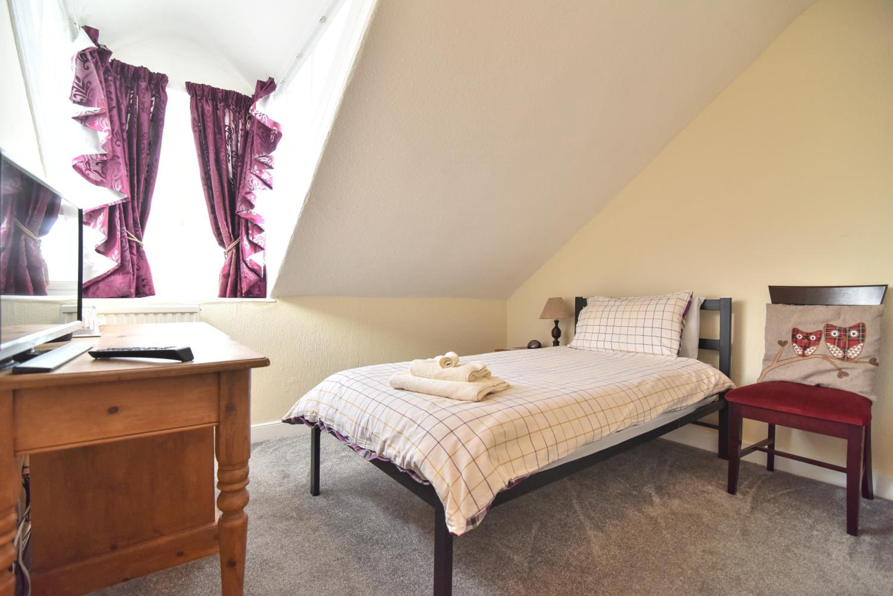 Single Room - Third Floor photo 1