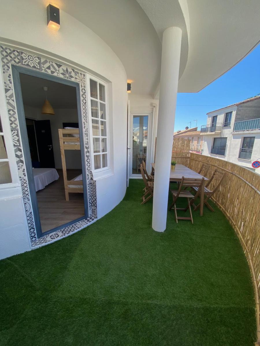 Air-Conditioned Suite 6 Persons  photo 1