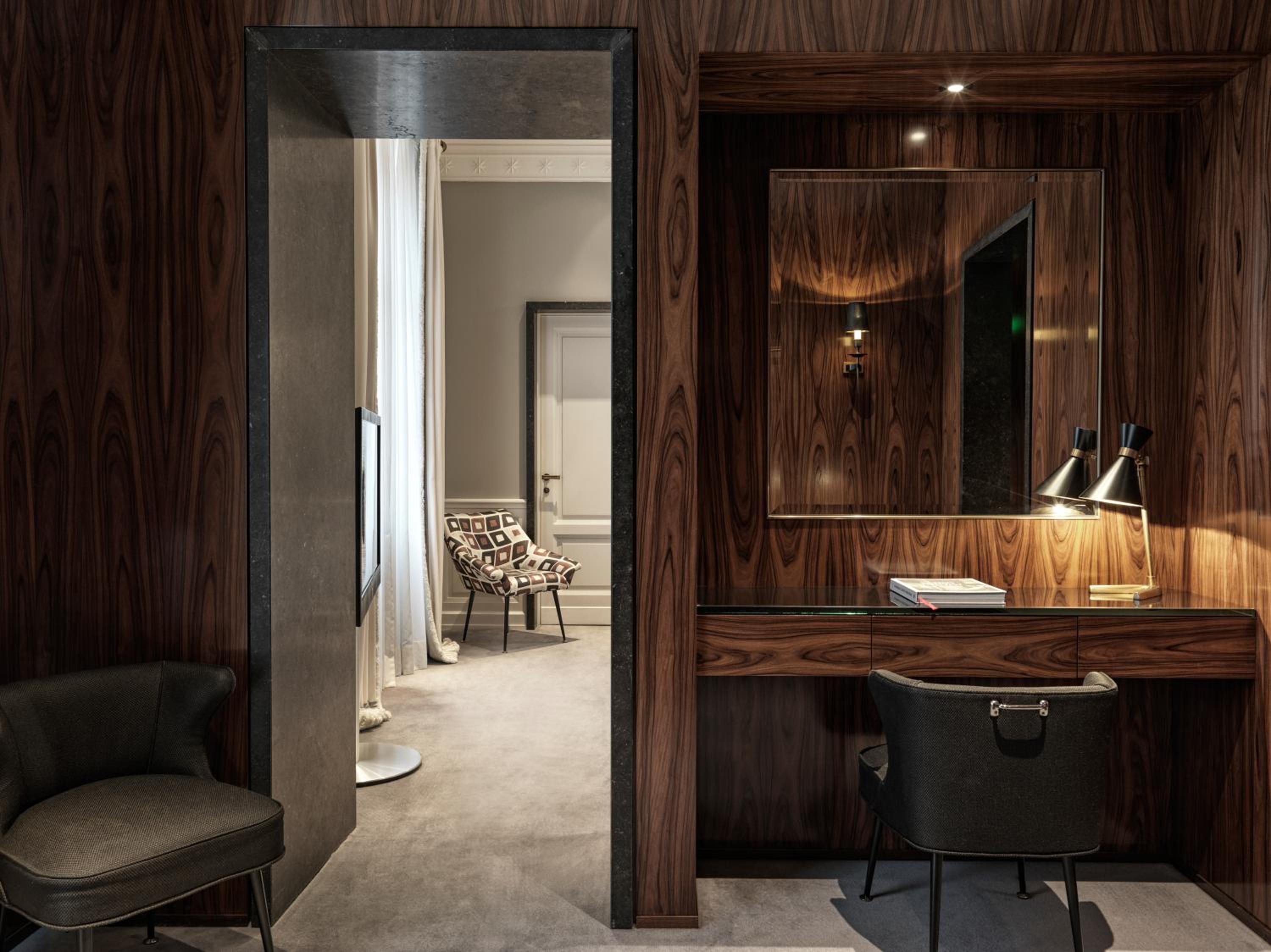 Junior Suite with Balcony