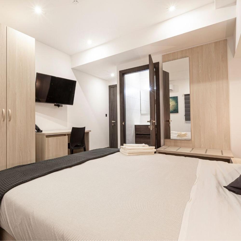 Standard Triple Room photo 3