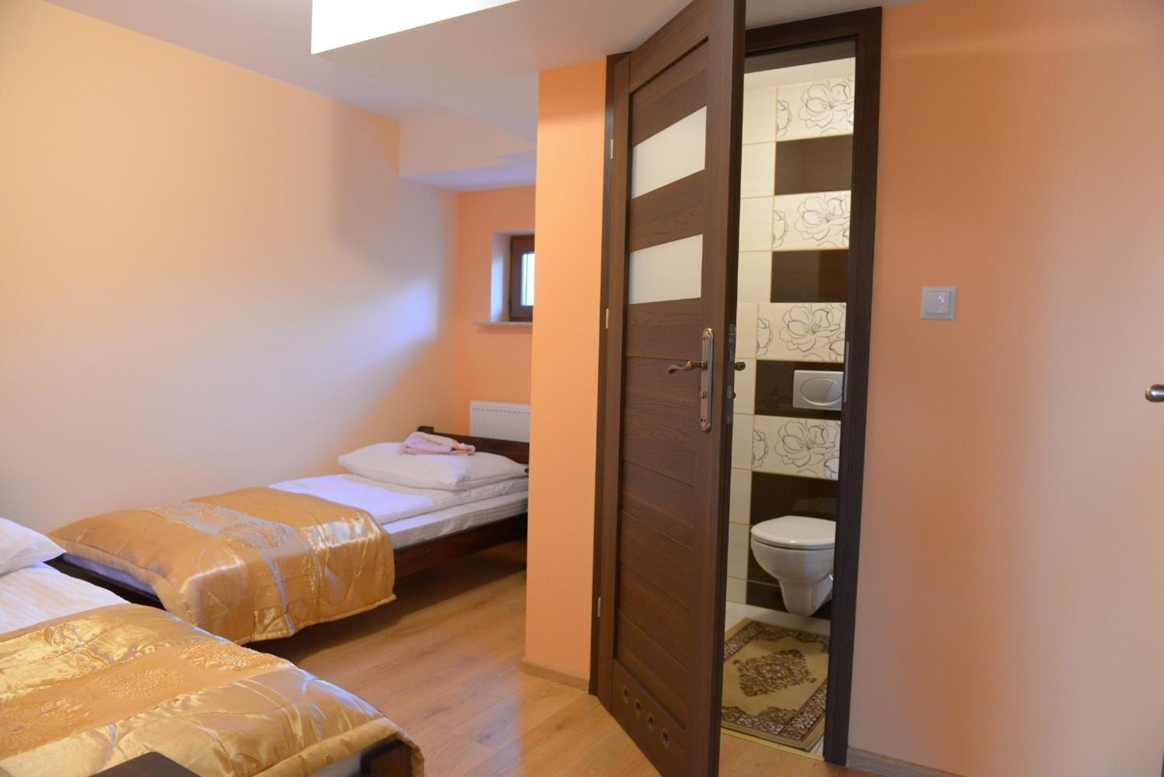 Quadruple Room - Photo 1