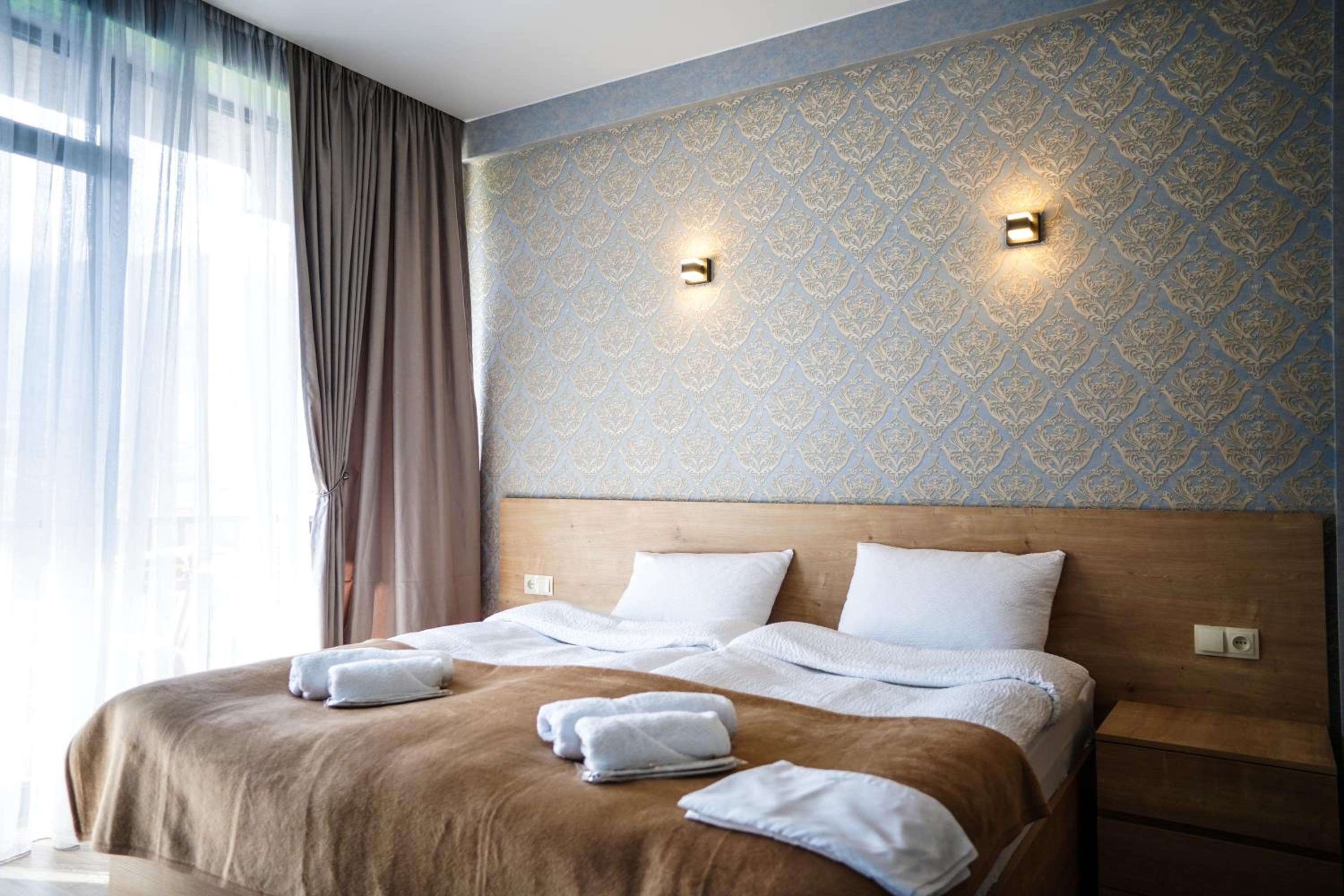 Double Room with Mountain View