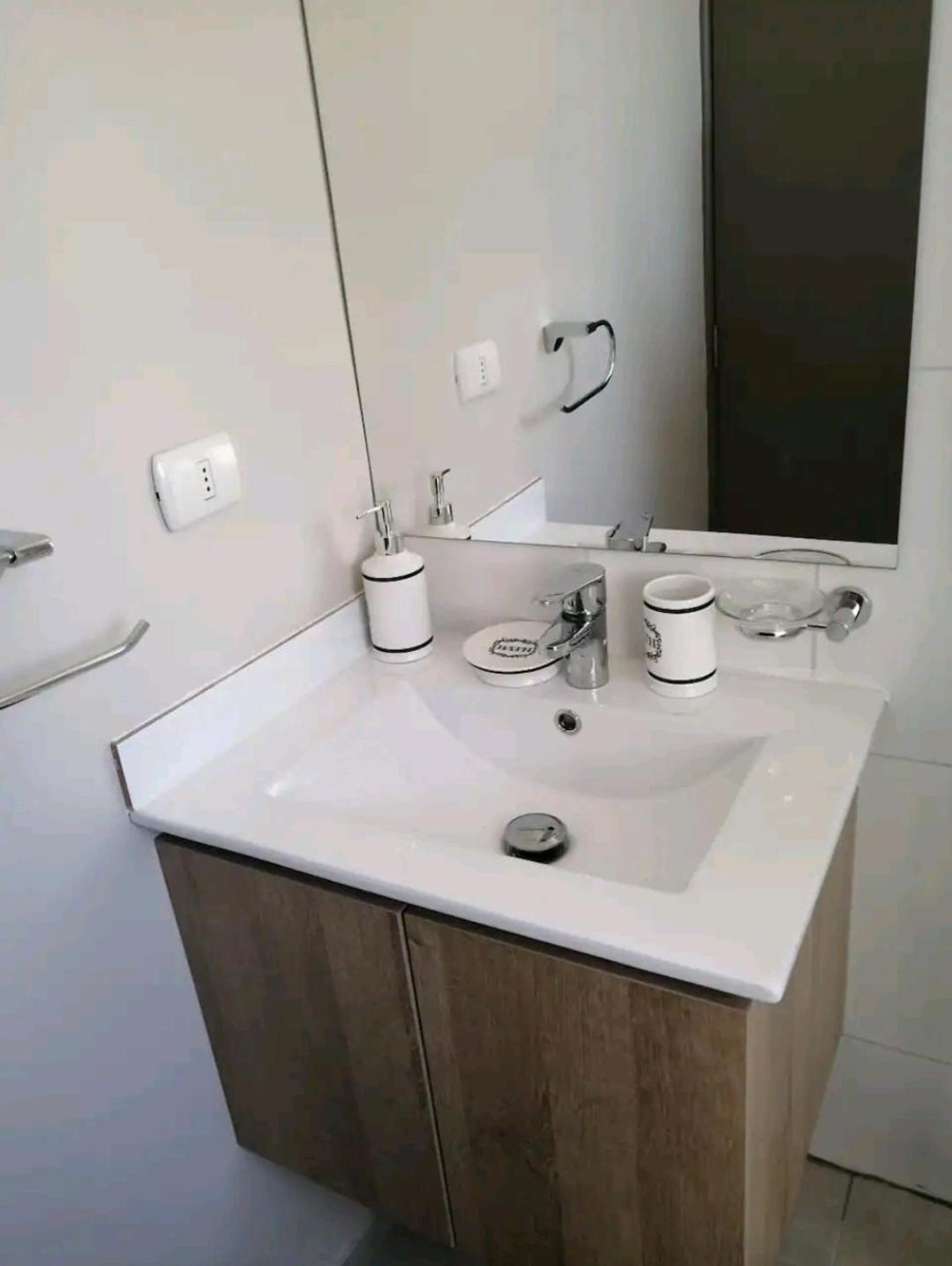 One-Bedroom Apartment photo 3