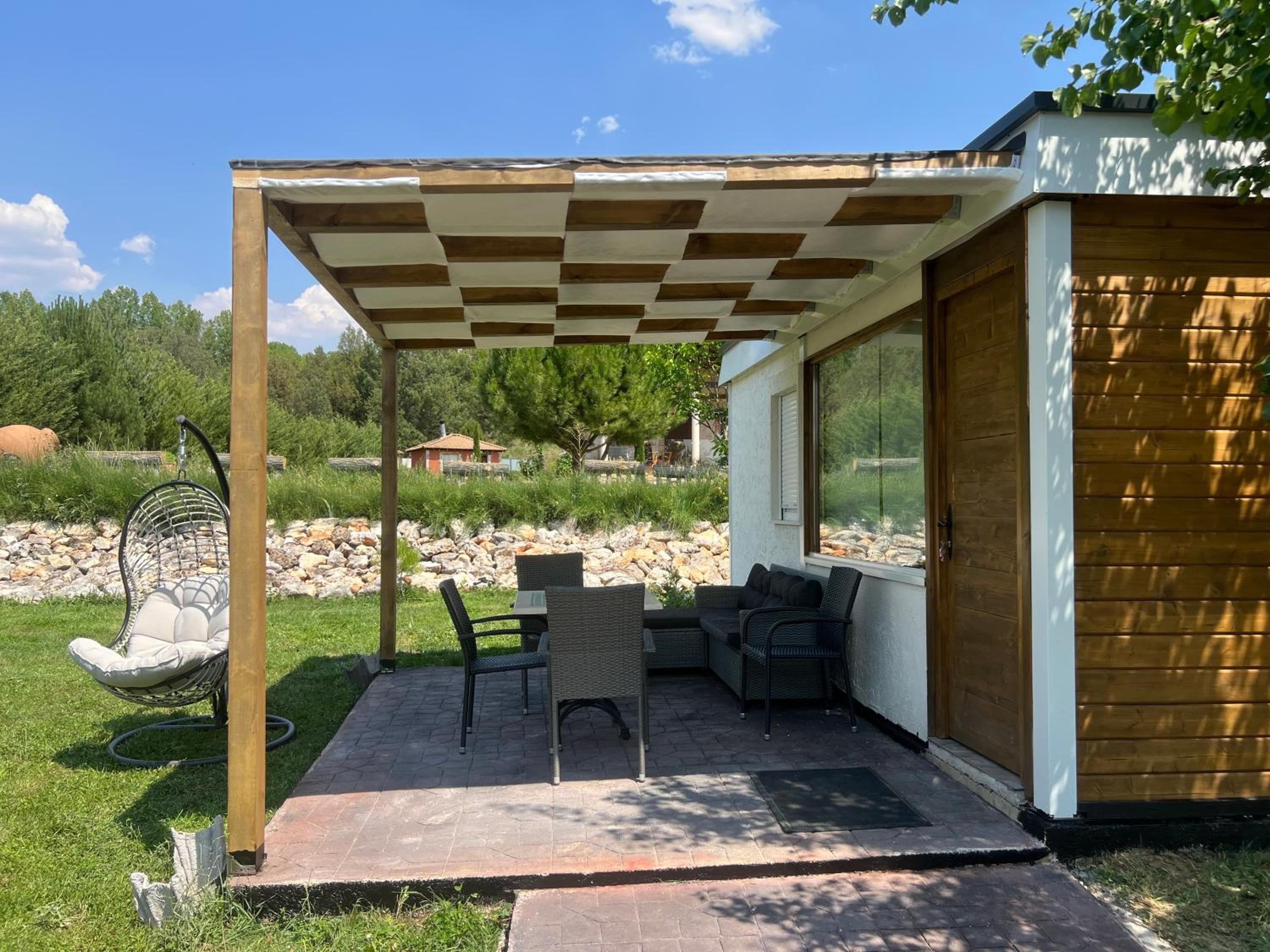 Deluxe Bungalow - Photo 12