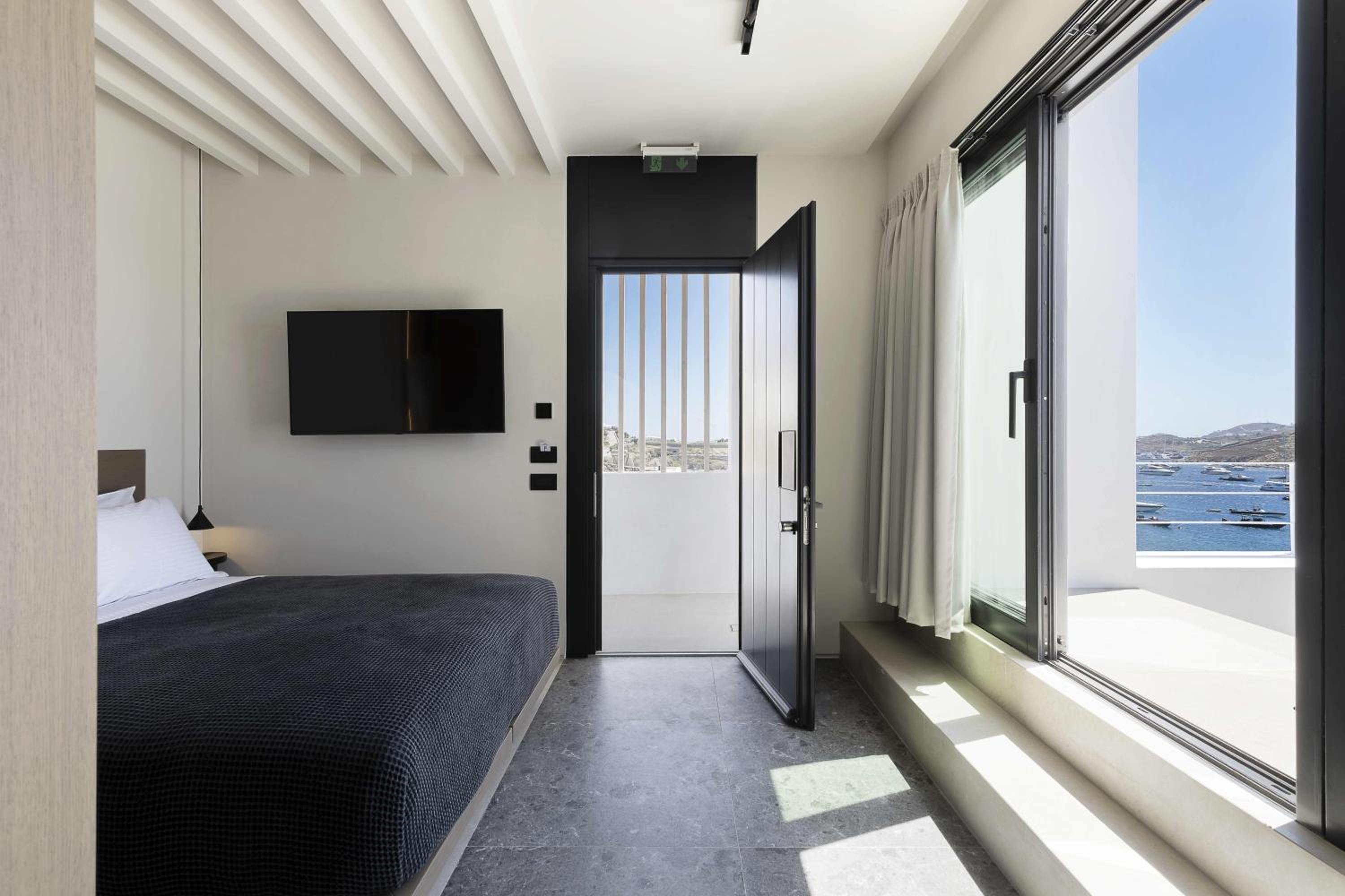 Honeymoon Suite with Panoramic Sea View & Mini Pool