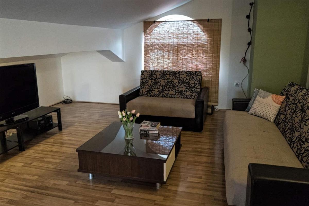 Three-Bedroom Apartment photo 1