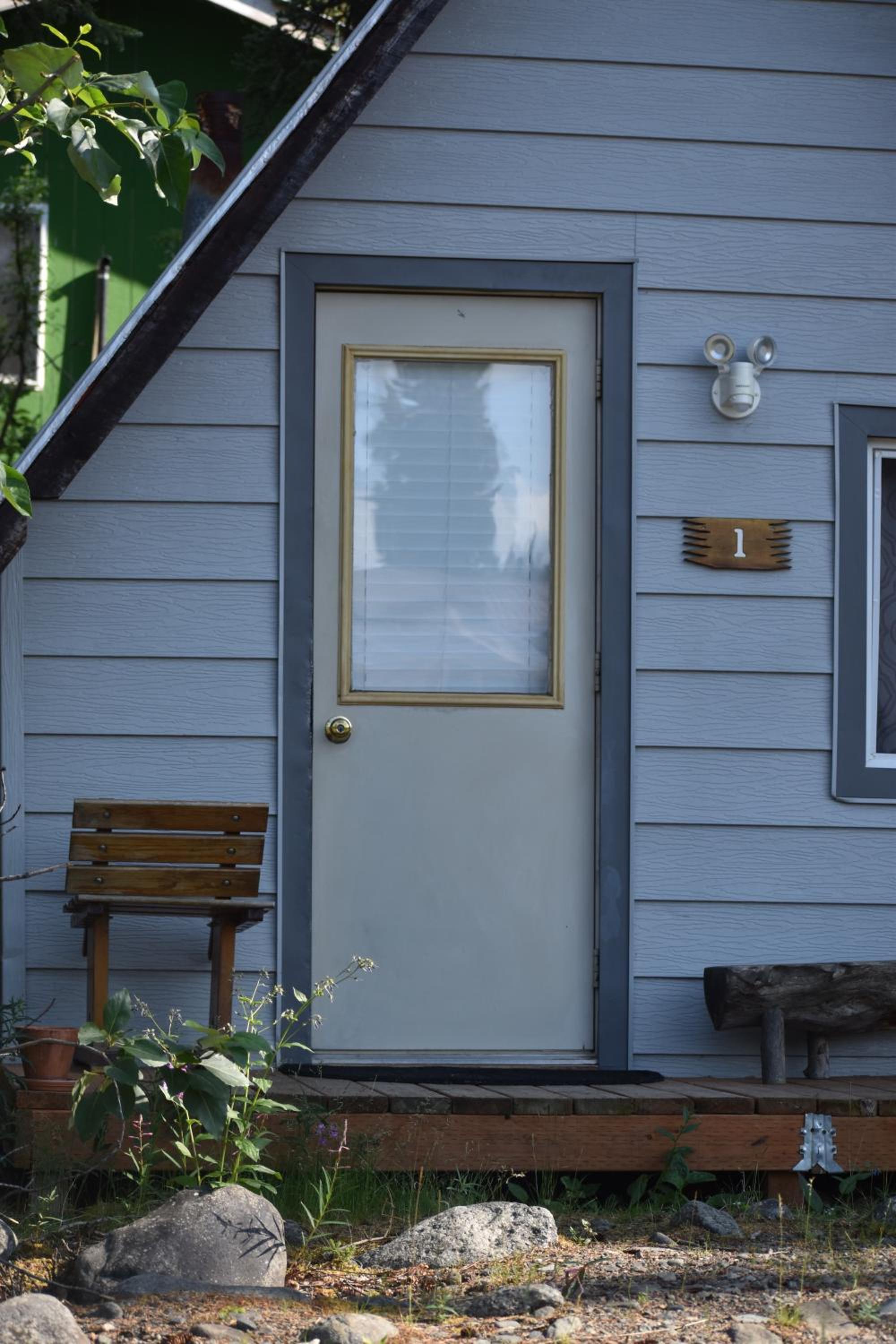 Basic Triple Room with Shared Bathroom photo 2