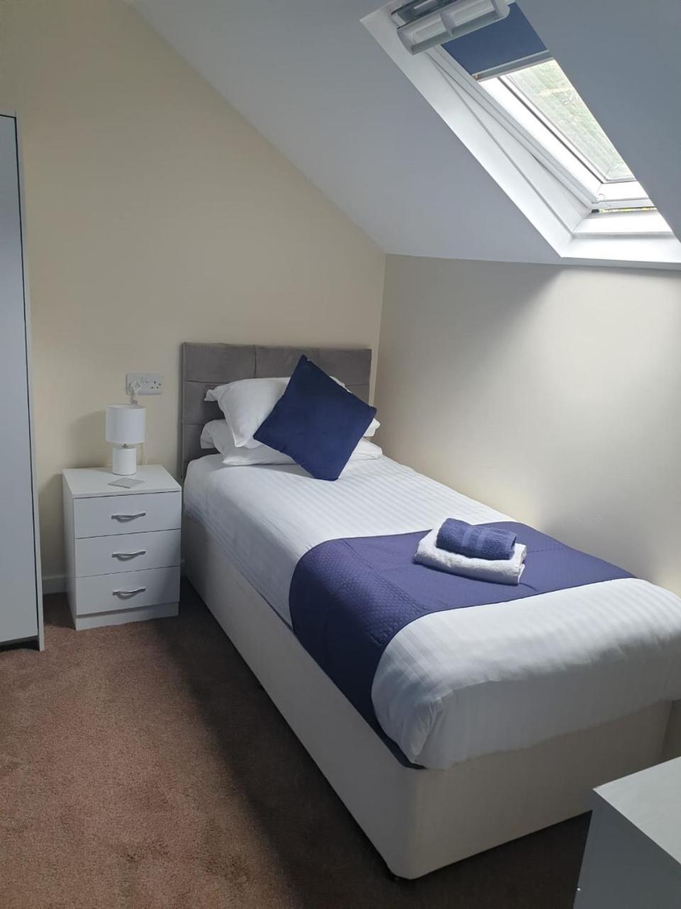 Small Single Room