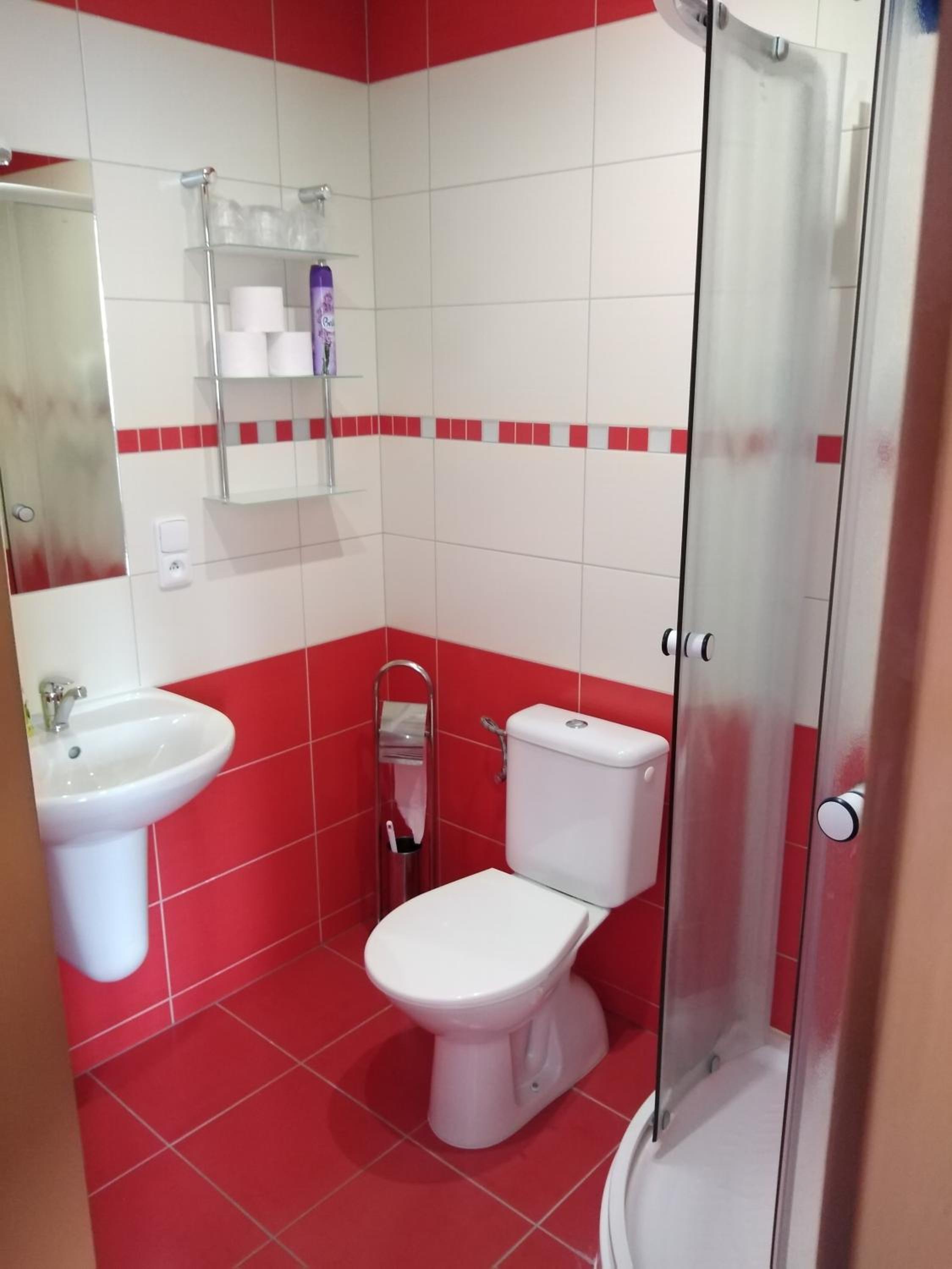 Quadruple Room with Private Bathroom photo 3
