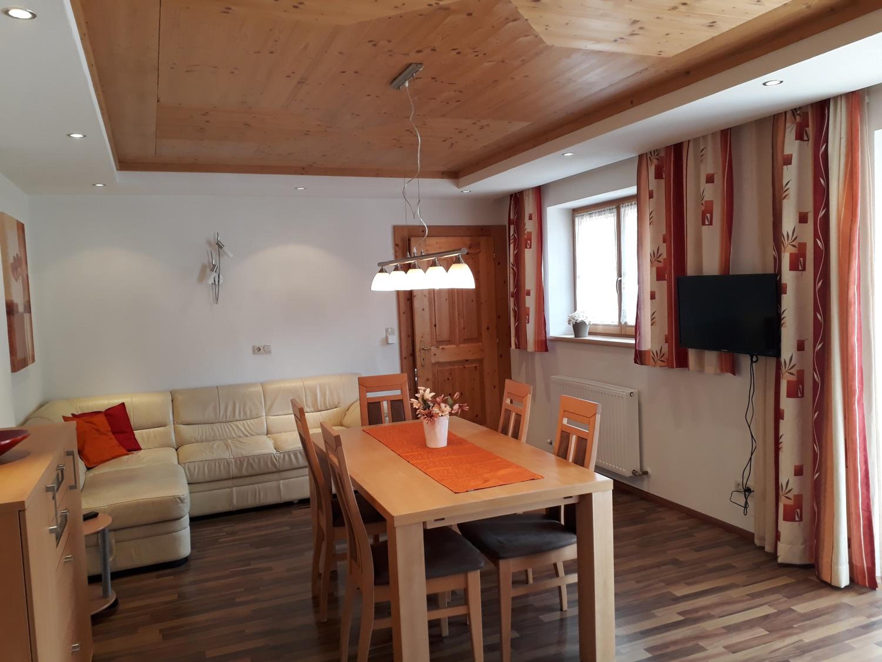 Two-Bedroom Apartment with Terrace photo 3