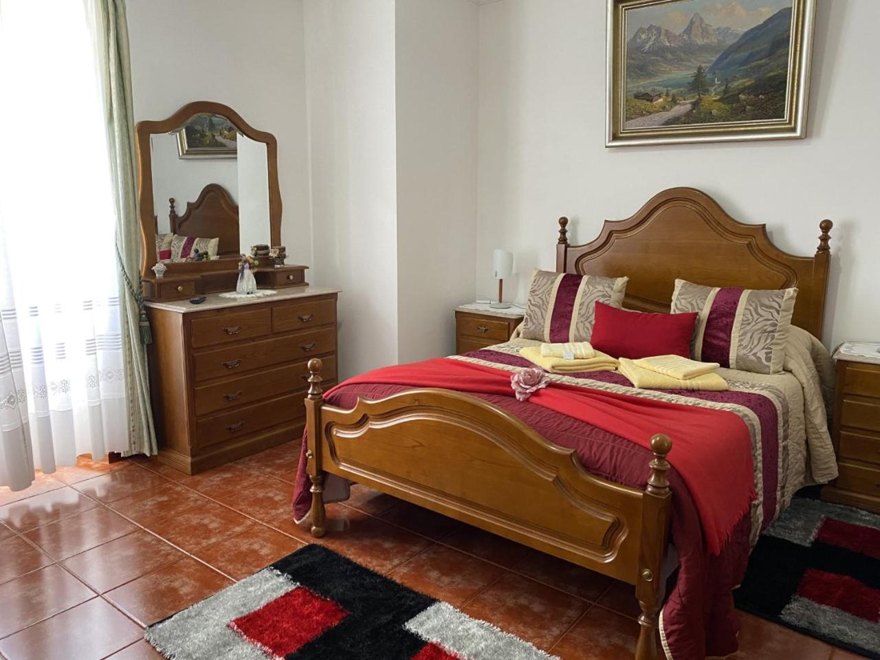 Deluxe Double Room (2 Adults + 1 Child) photo 1