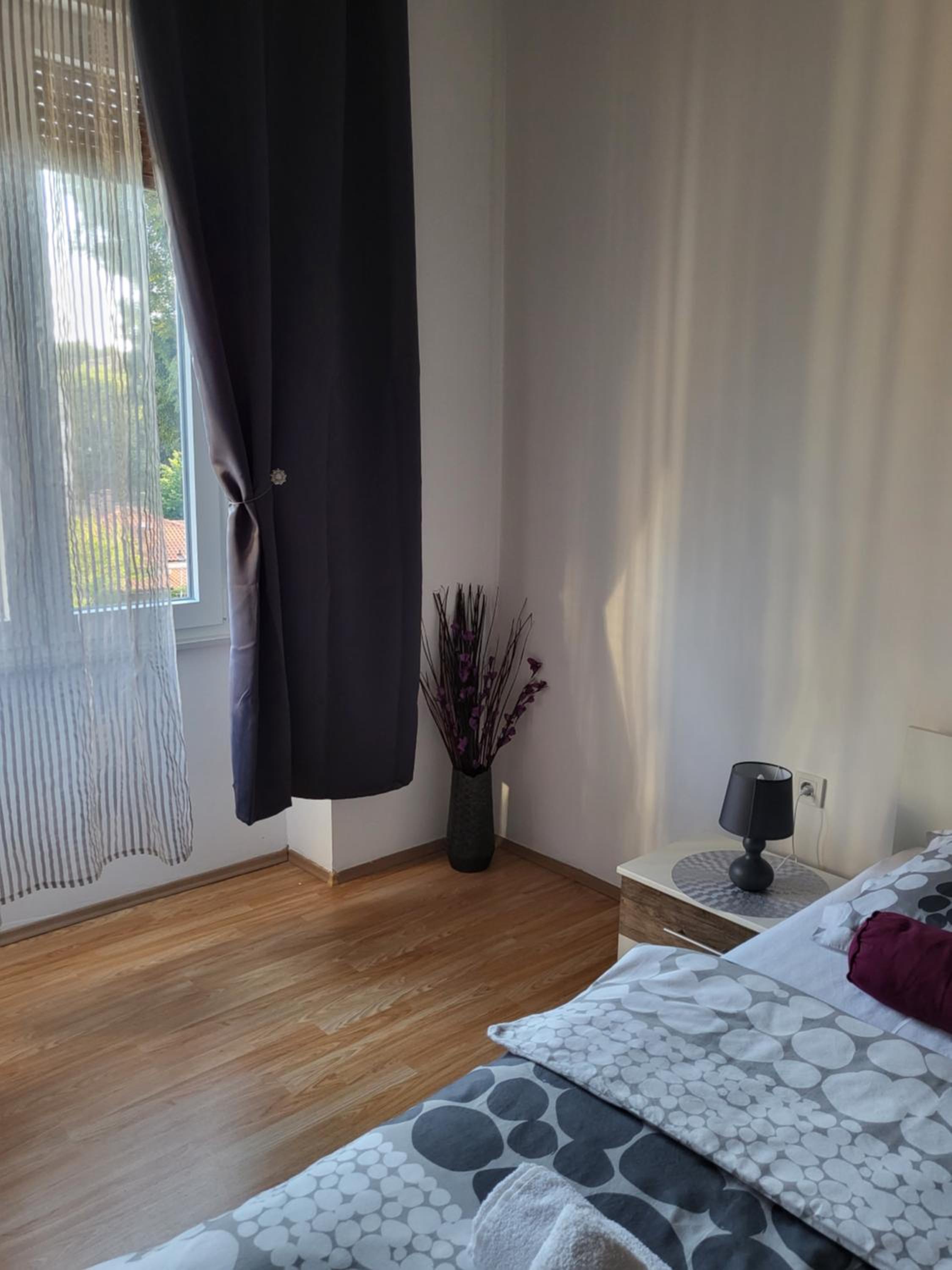 One-Bedroom Apartment - Photo 16