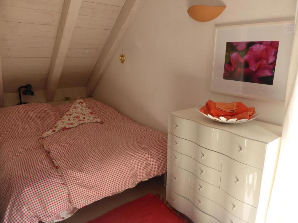 Double Room with Shared Bathroom and Balcony photo 1