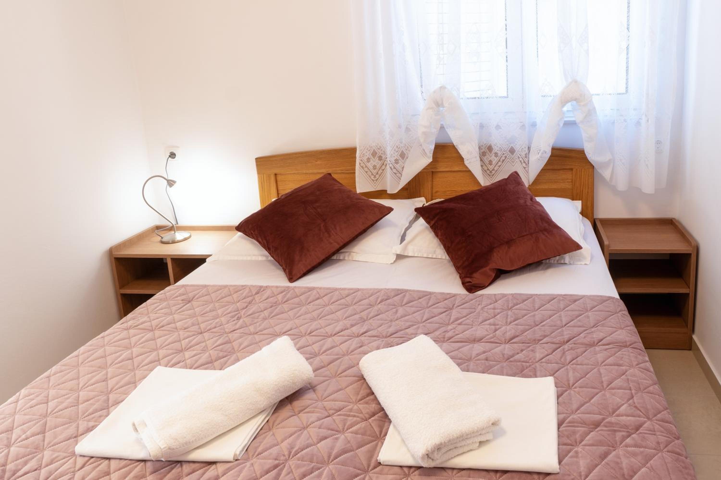 Apartment 7 photo 1