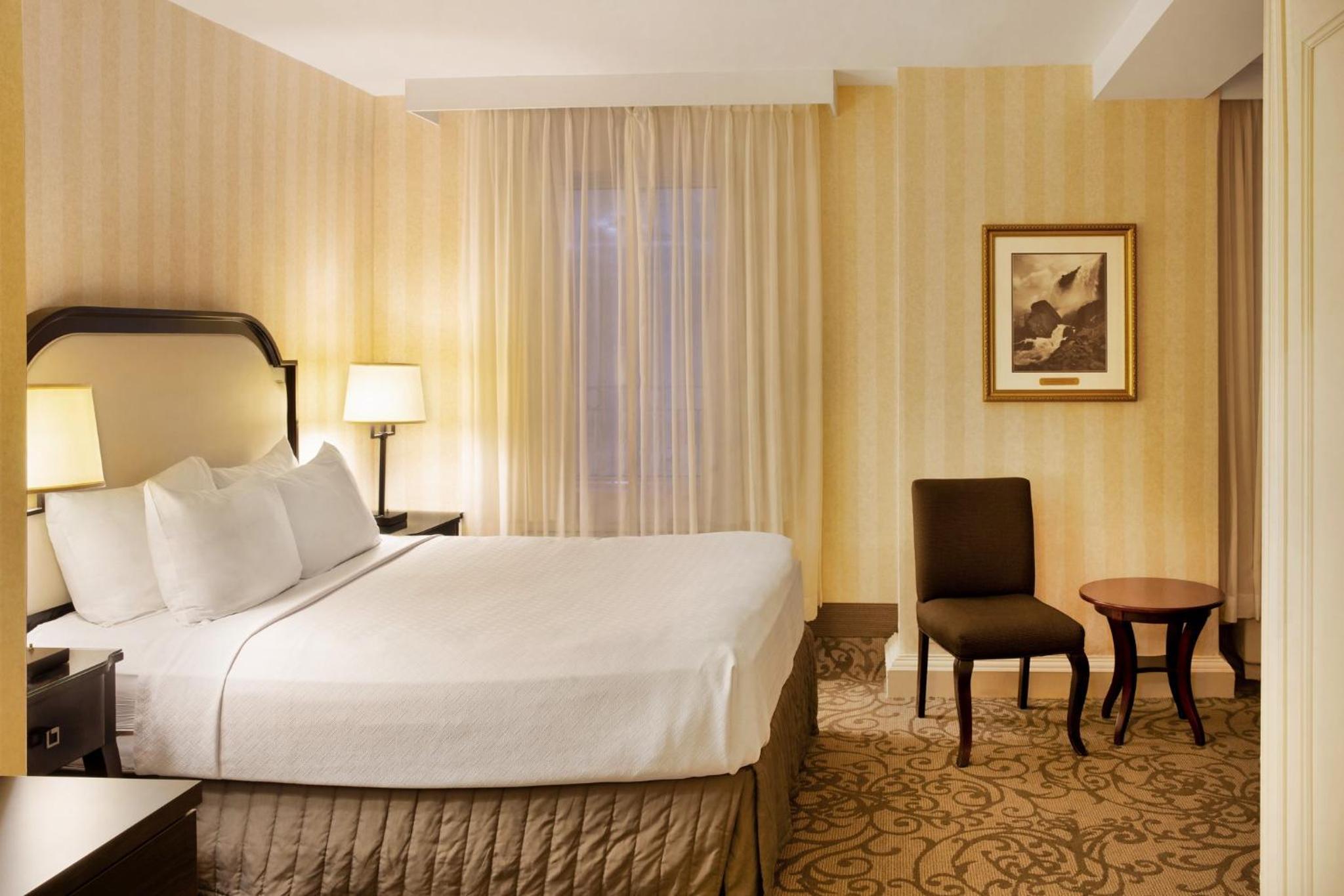 Standard Queen Room - Photo 1