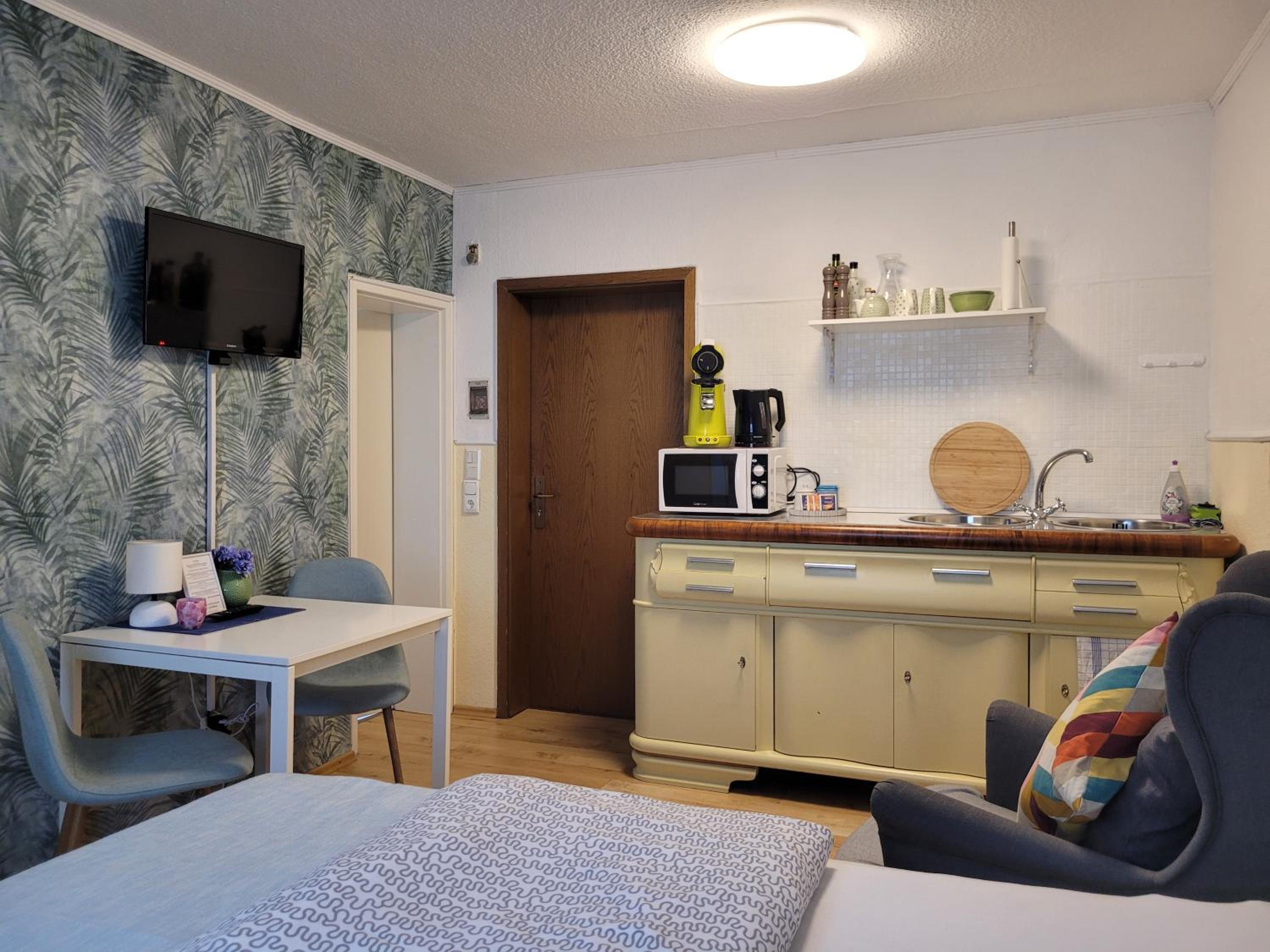 Standard Single Room with Shower photo 2