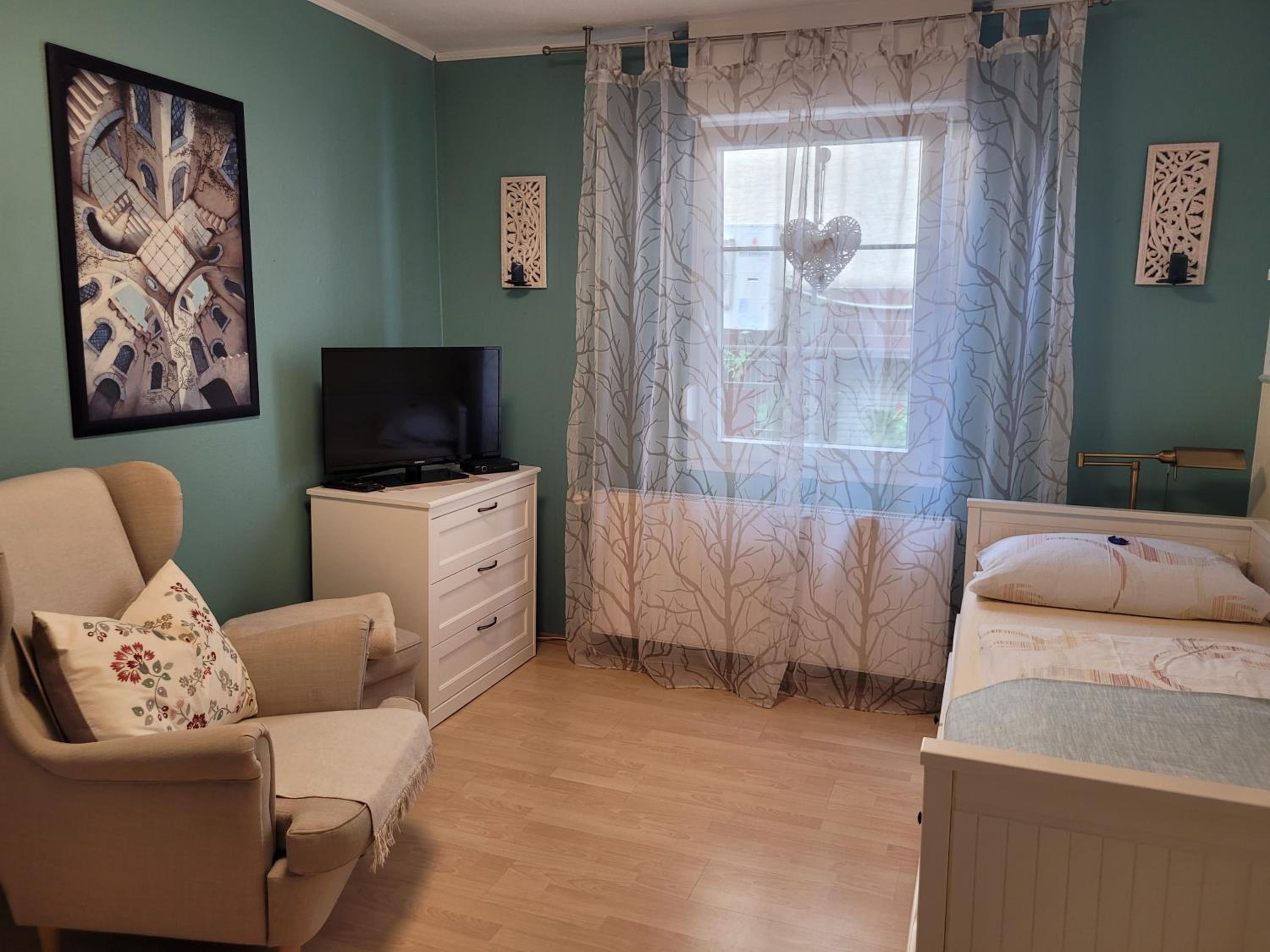 Standard Single Room with Shower