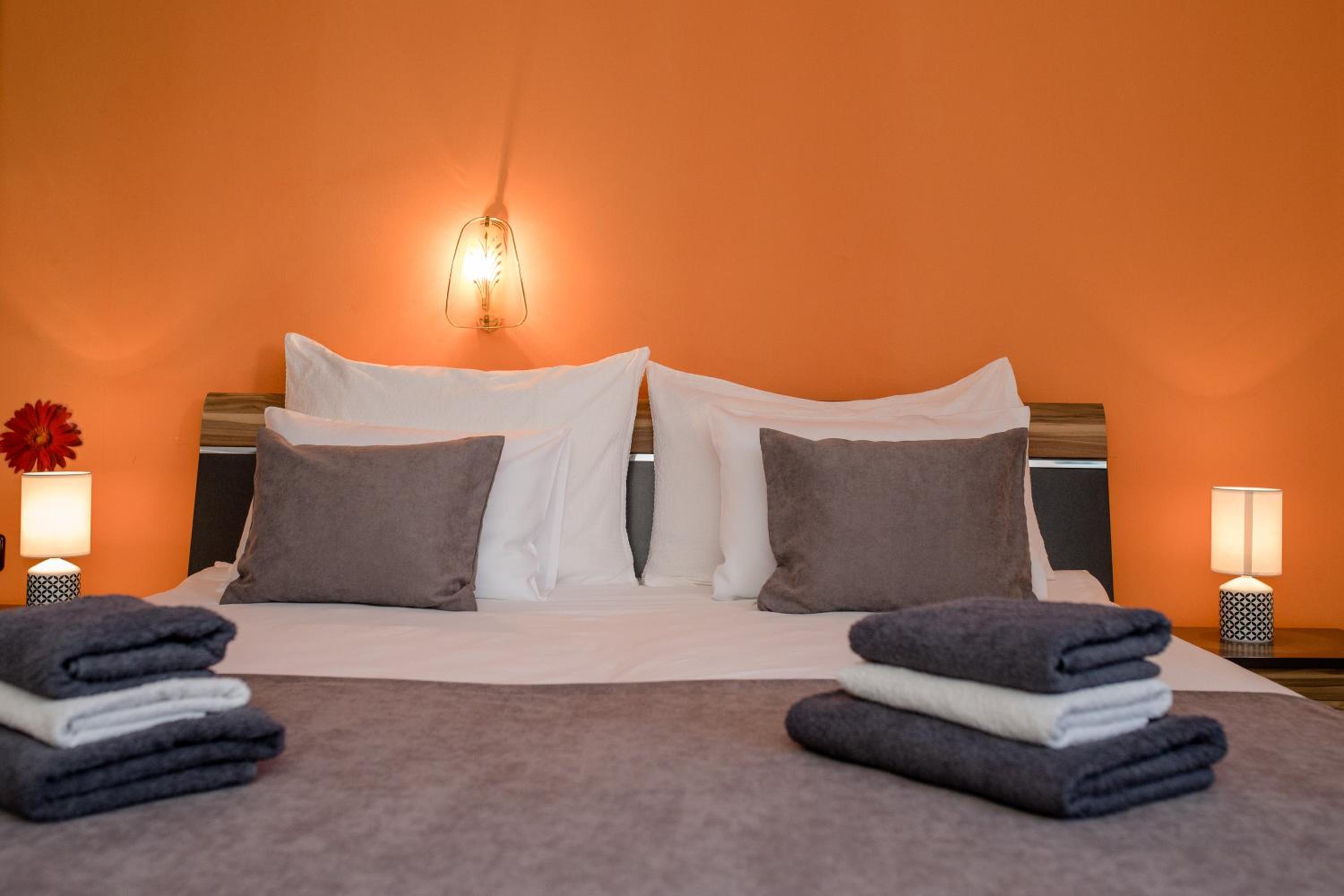 Two-Bedroom Apartment - Photo 3