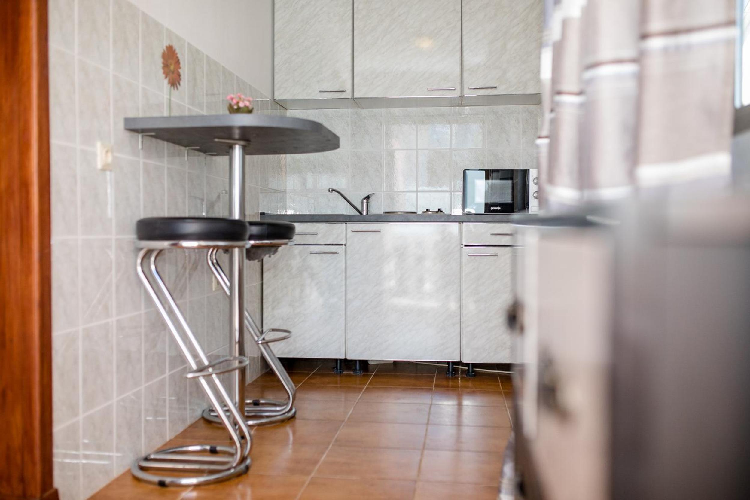 Studio Apartment - Photo 10