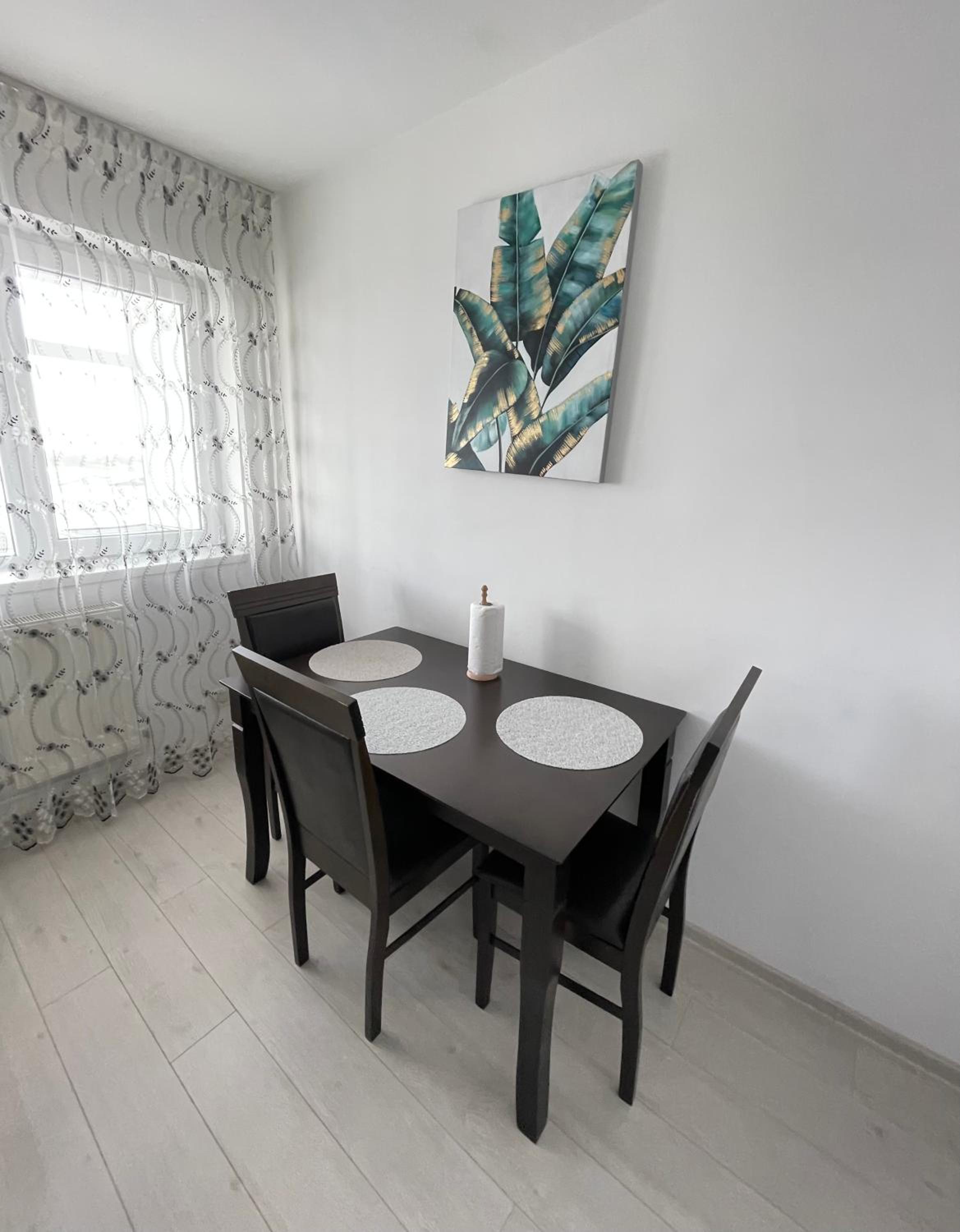 One-Bedroom Apartment - Photo 12