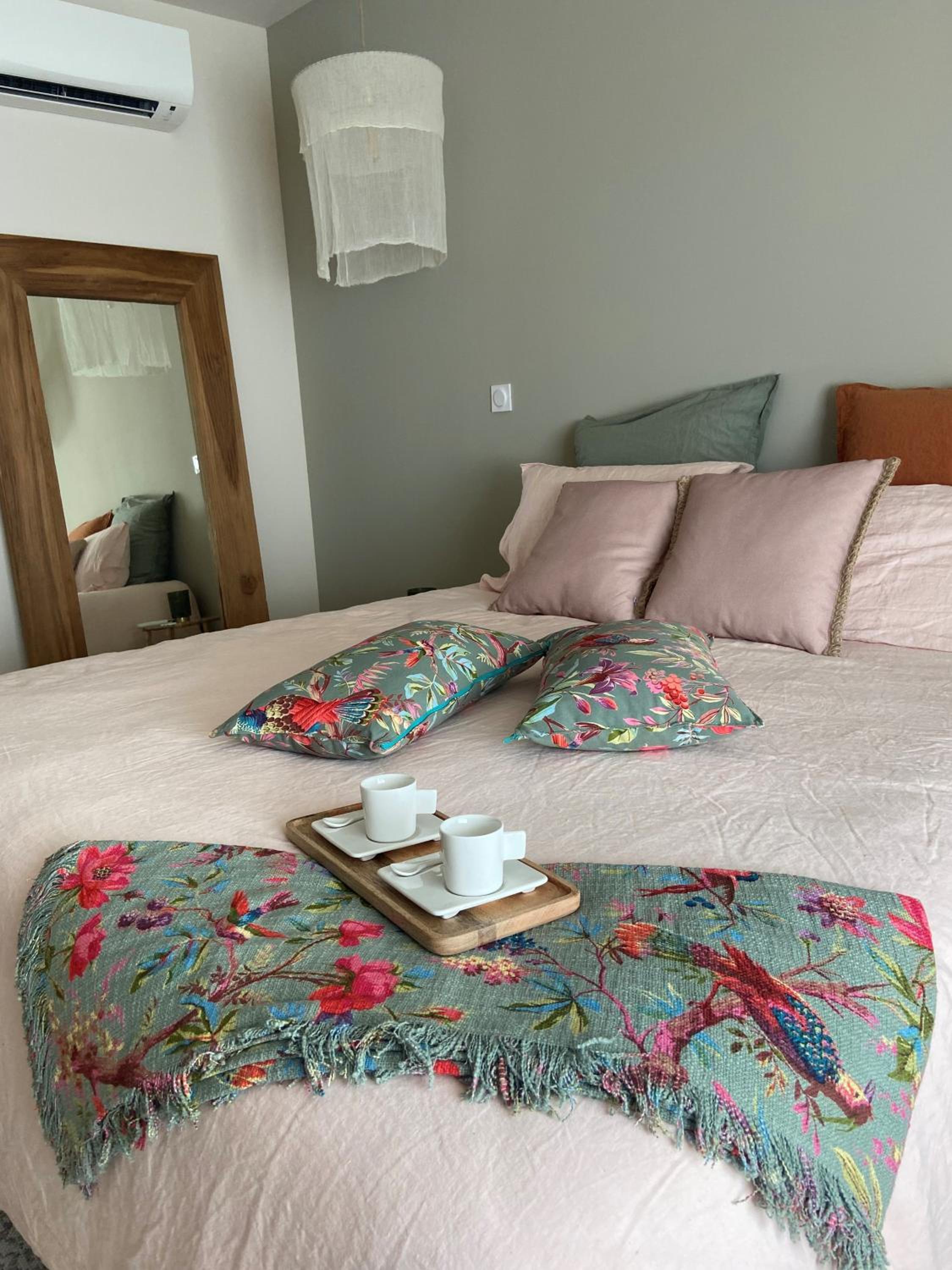 Superior King Suite - Photo 46