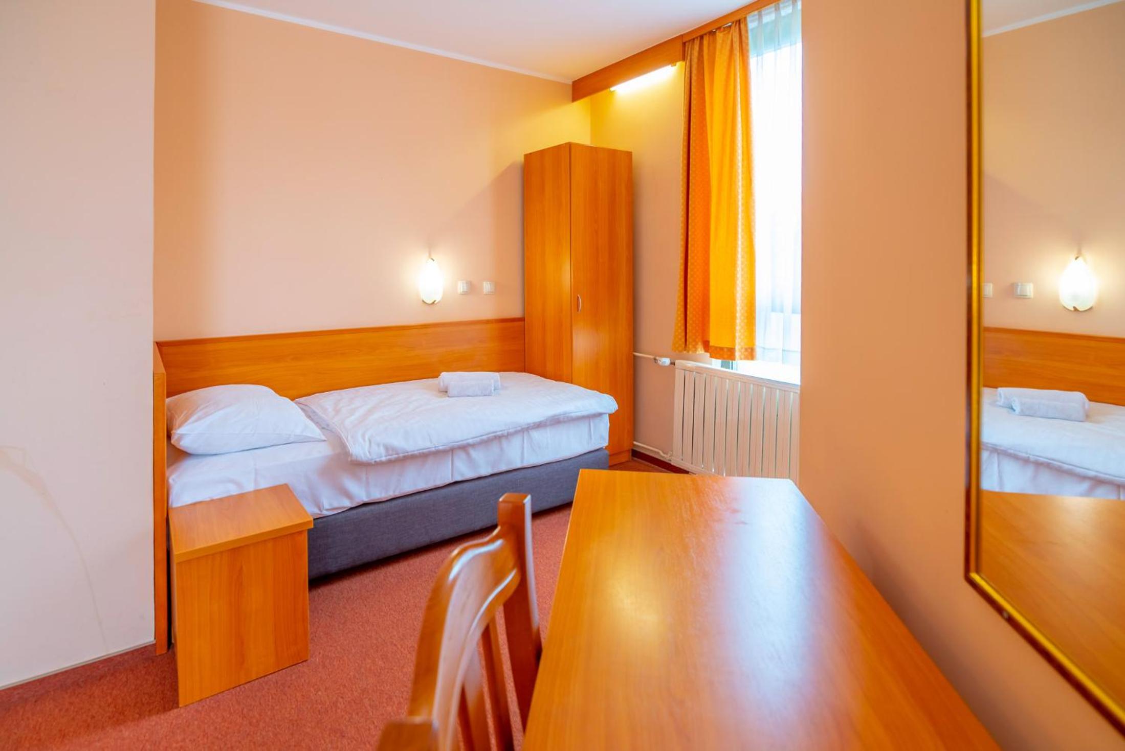 Classic Triple Room photo 3