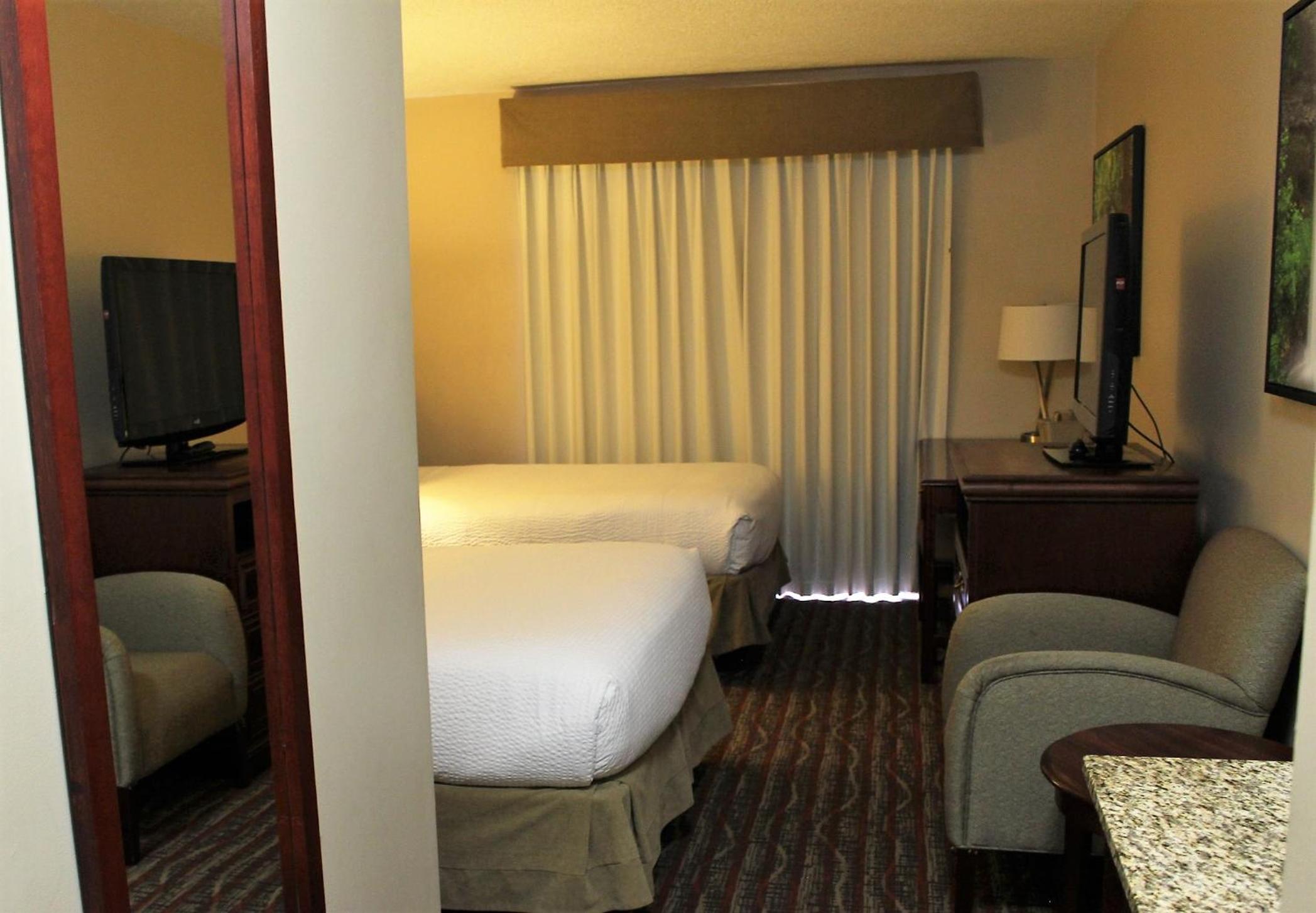 Double Room with Two Double Beds - Non-Smoking - Photo 4