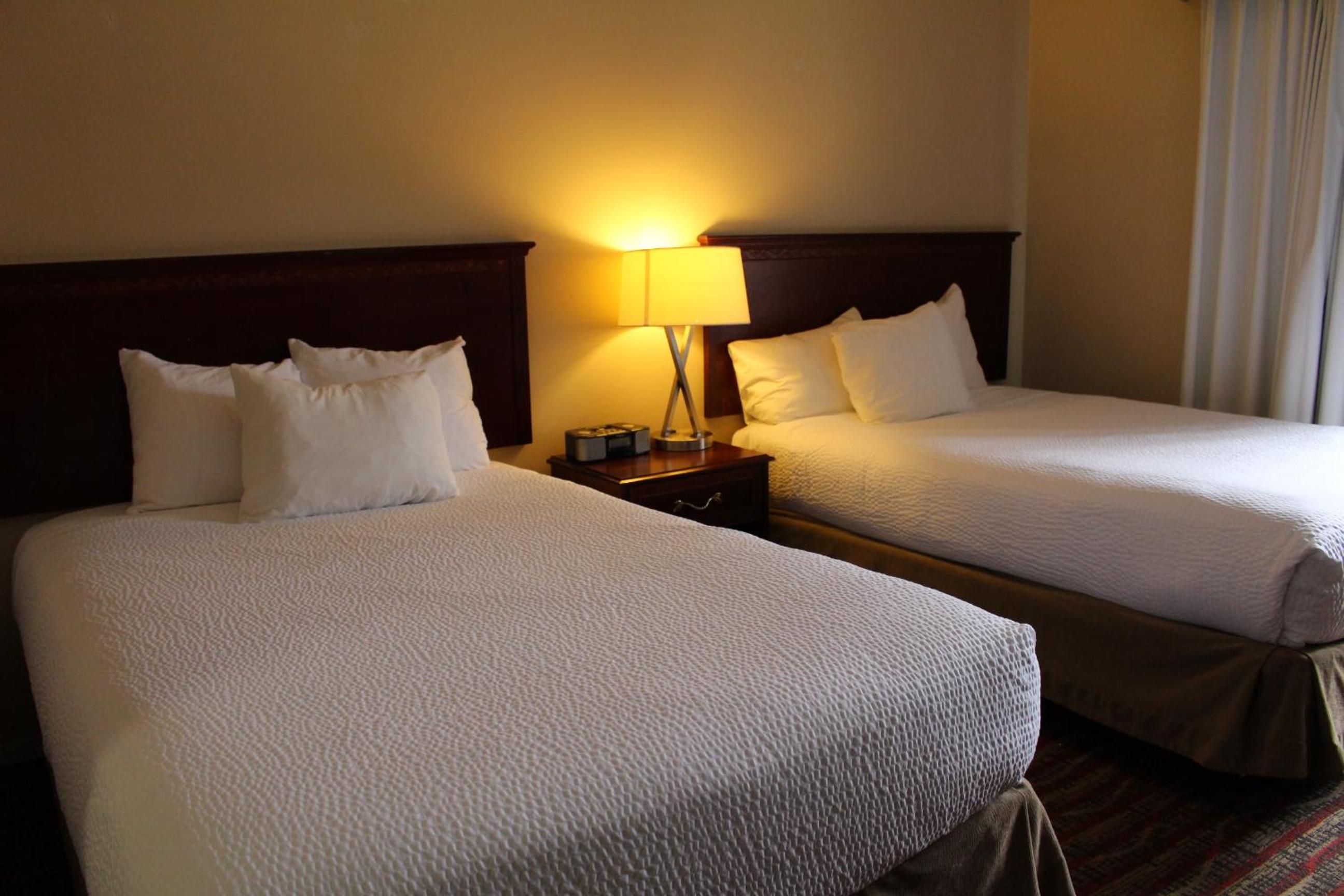 Double Room with Two Double Beds - Non-Smoking - Photo 3