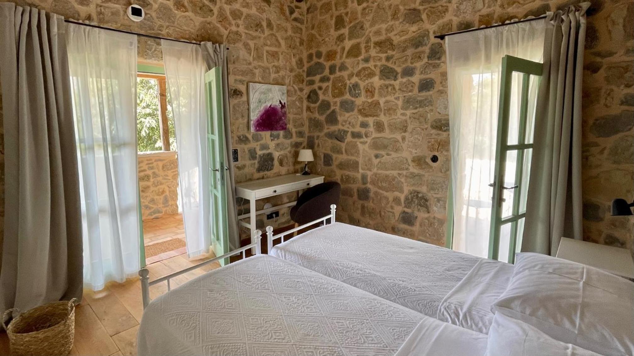 Deluxe Double or Twin Room with Pool View