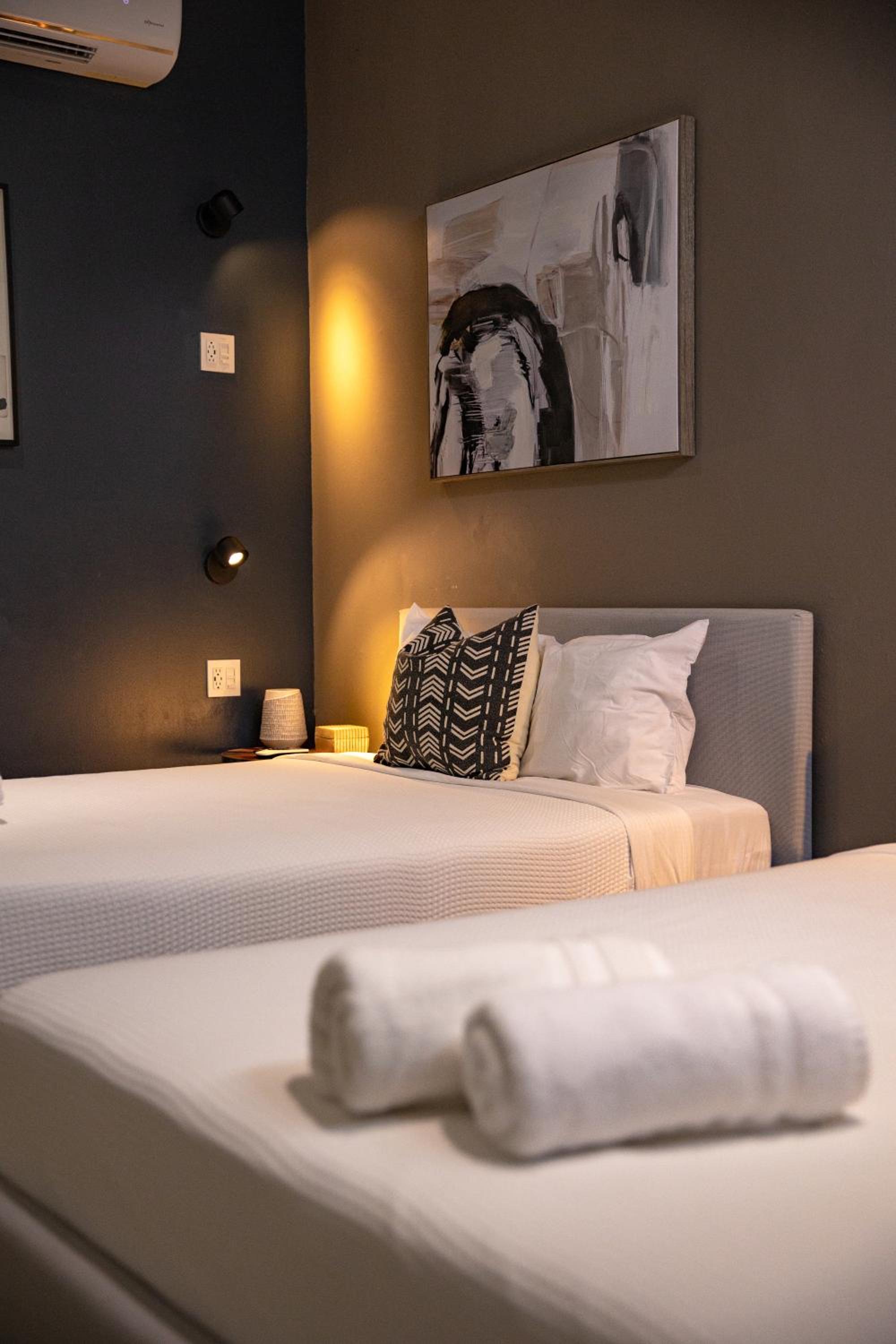 Double Room with Private External Bathroom photo 2