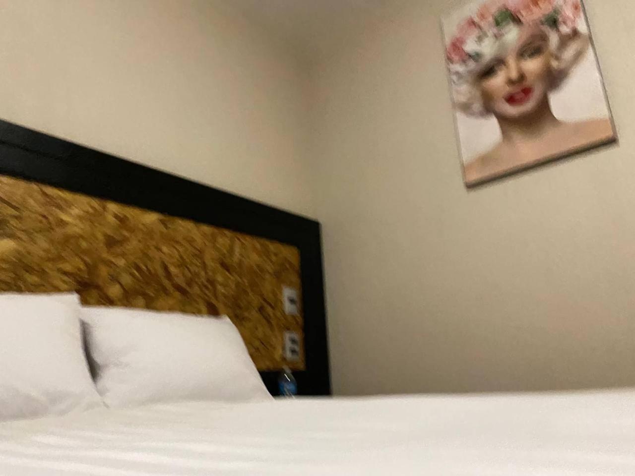 Double Room - Photo 7