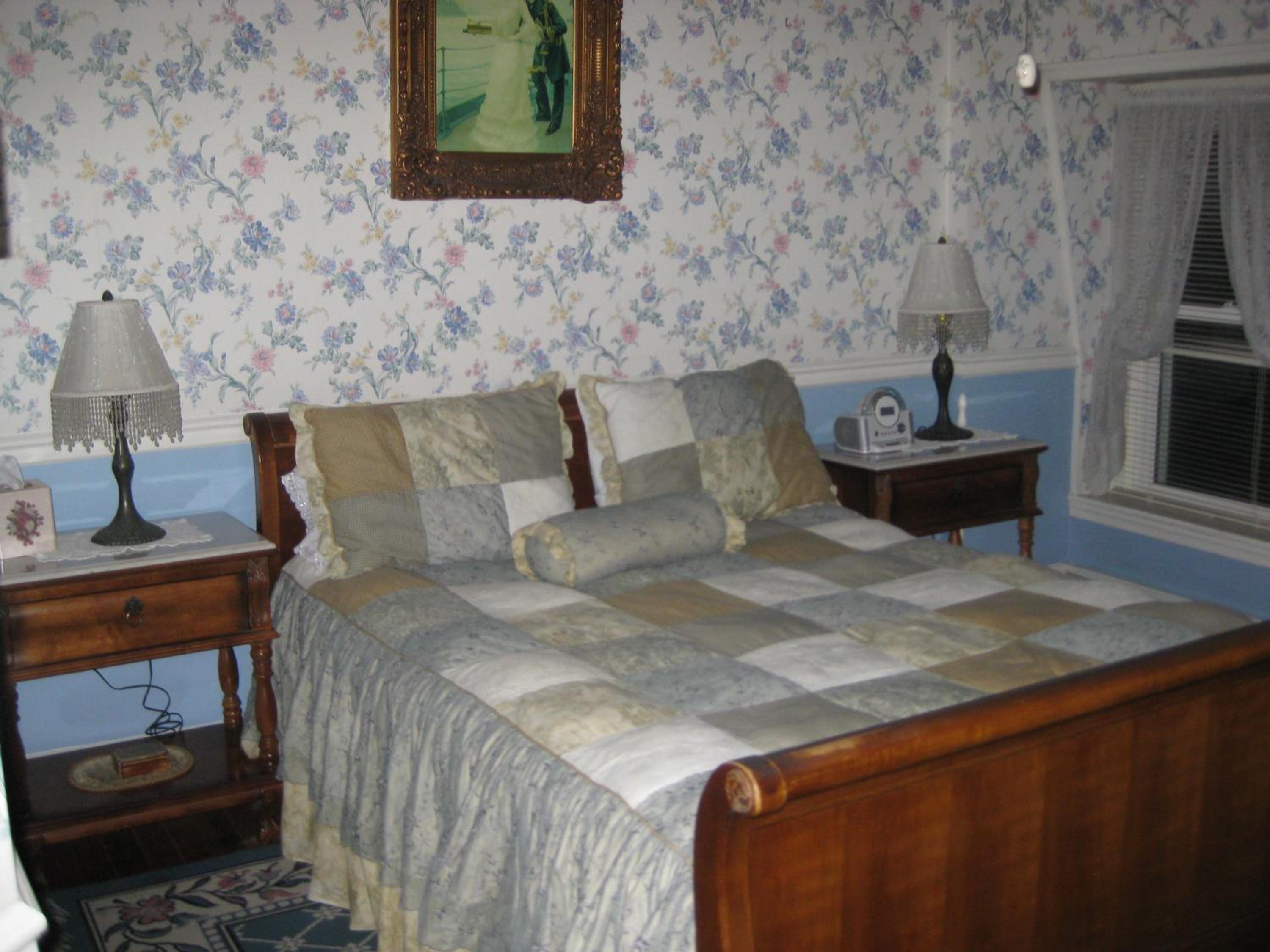 Ocean View Queen Room photo 1