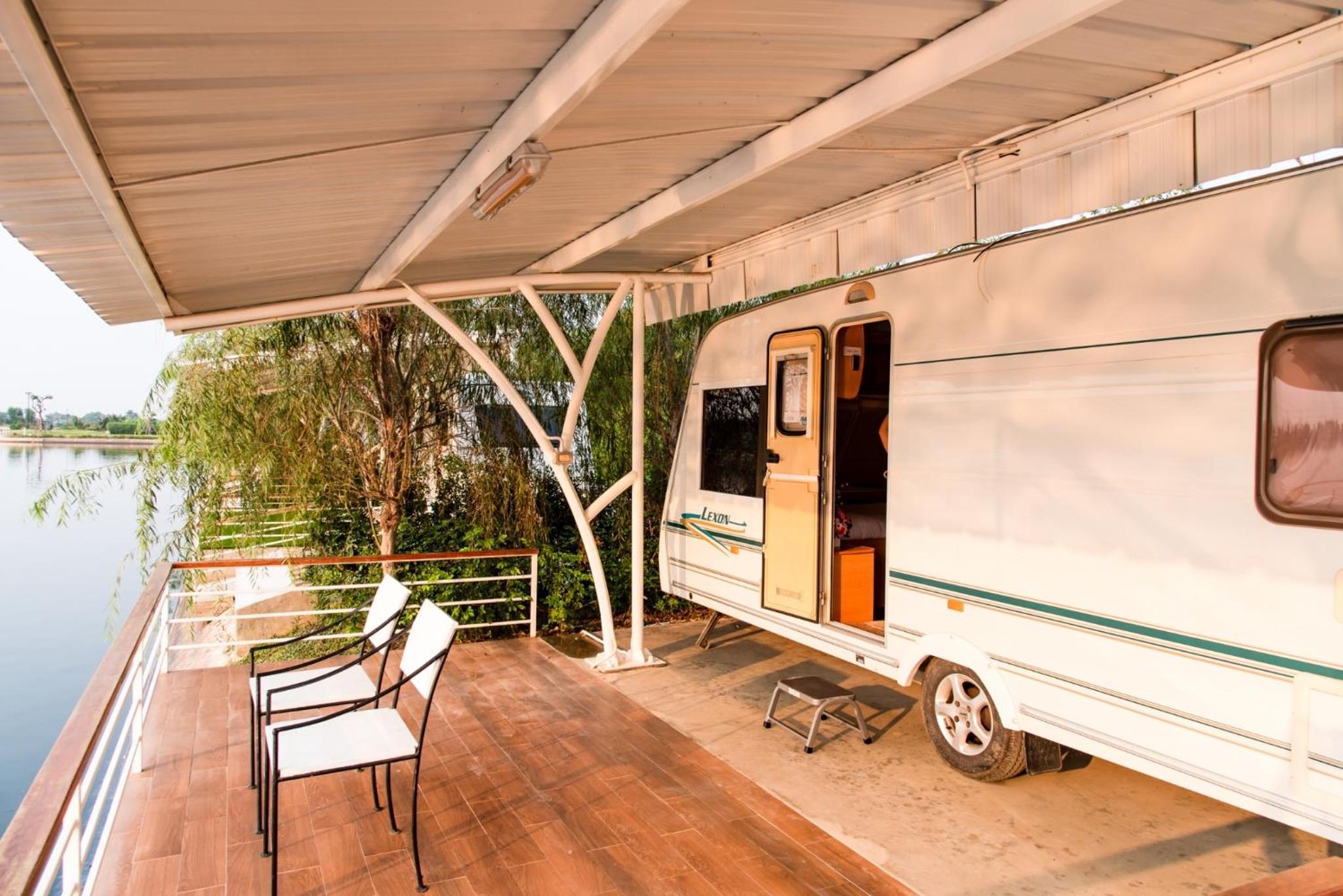 Double Room with Lake View - Photo 1