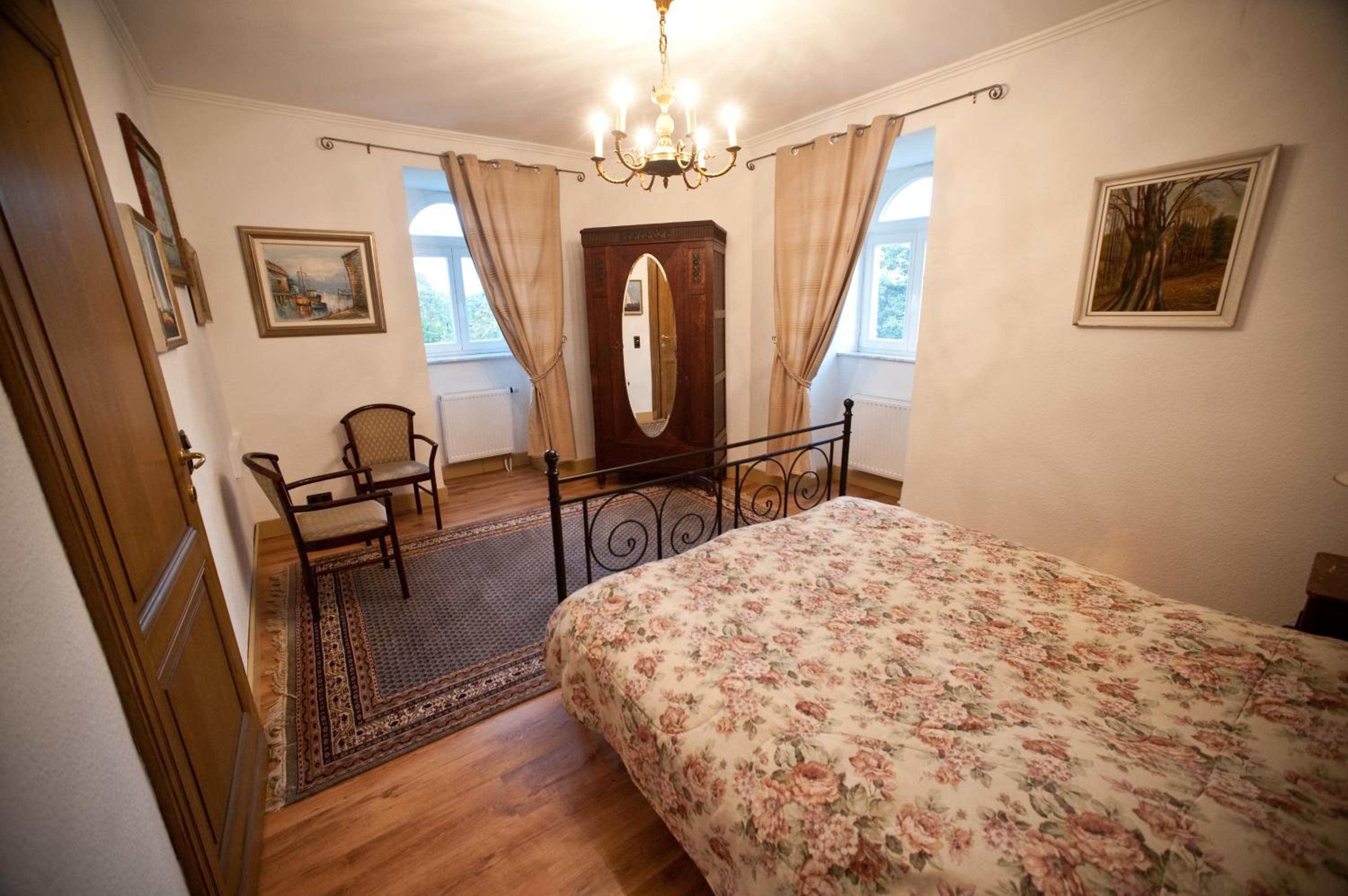 Suite (4 Adults) photo 1